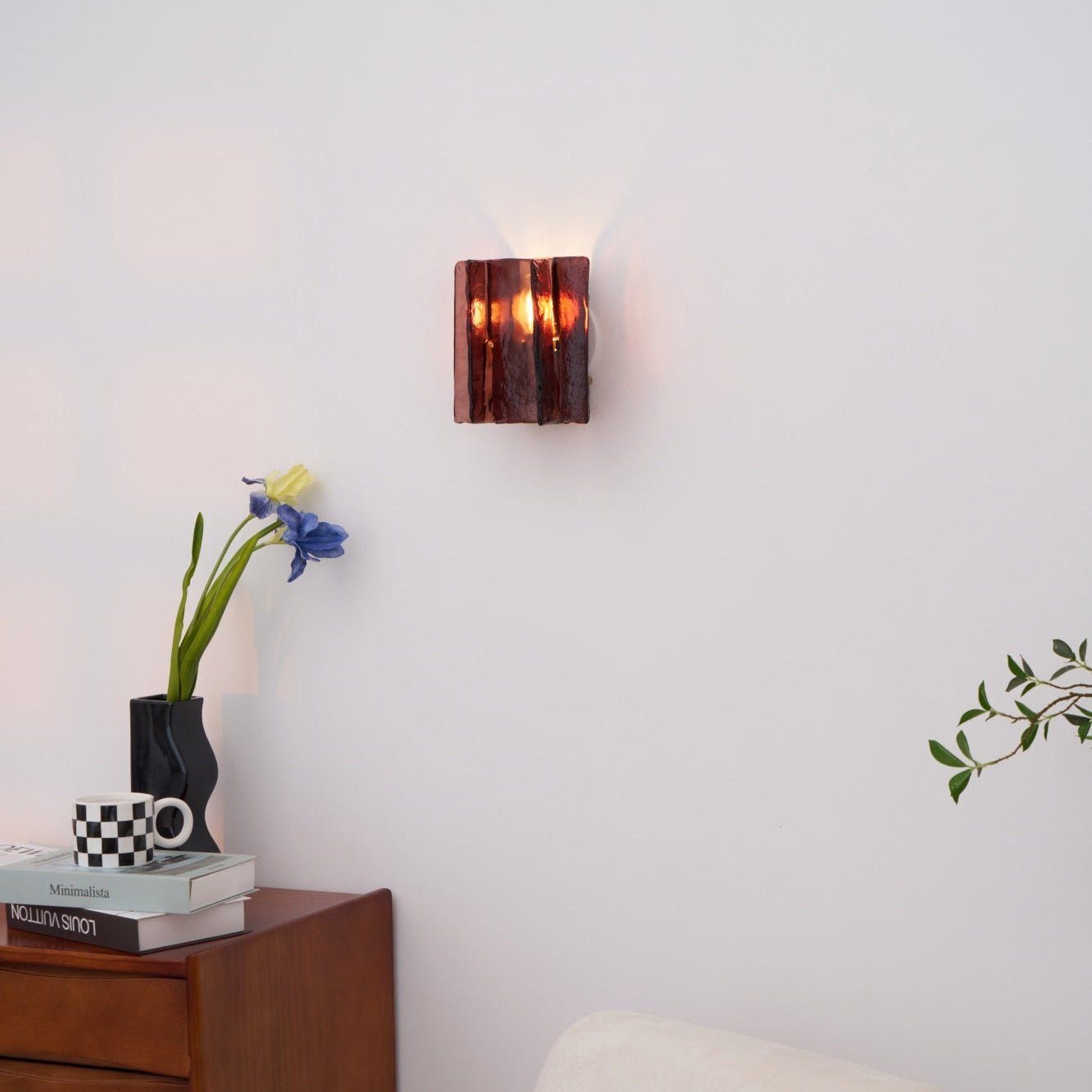 Blason Wall Light - Modern Sconce Lighting for Living Room, Bedroom & Hallway - Elegant Indoor Wall Lamp for Home Decor