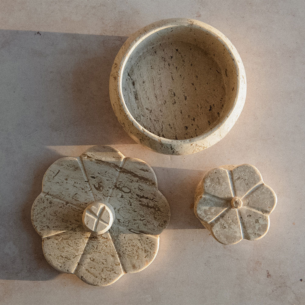 Elegant Lidded Travertine Petal Box - Handcrafted Stone Jewelry Storage & Home Decor Organizer for Rings, Earrings & Small Treasures | Perfect for Bathroom, Bedroom & Gift Giving