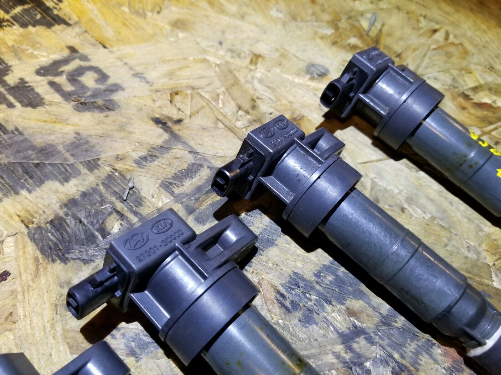 06-10 Hyundai Azera 3.8L Ignition Coil Set - 6 Pack OEM Replacement Parts - Perfect for Engine Performance & Tune-Up