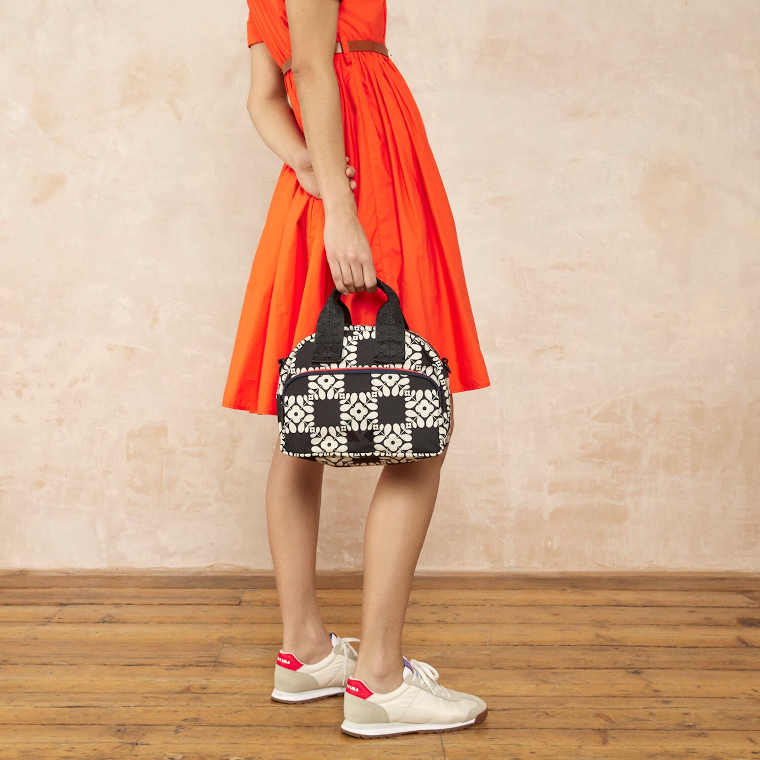 Stylish Radial Handbag with Lattice Flower Tile Design - Elegant Onyx Black Crossbody Purse for Women | Perfect for Parties, Dates, and Everyday Use