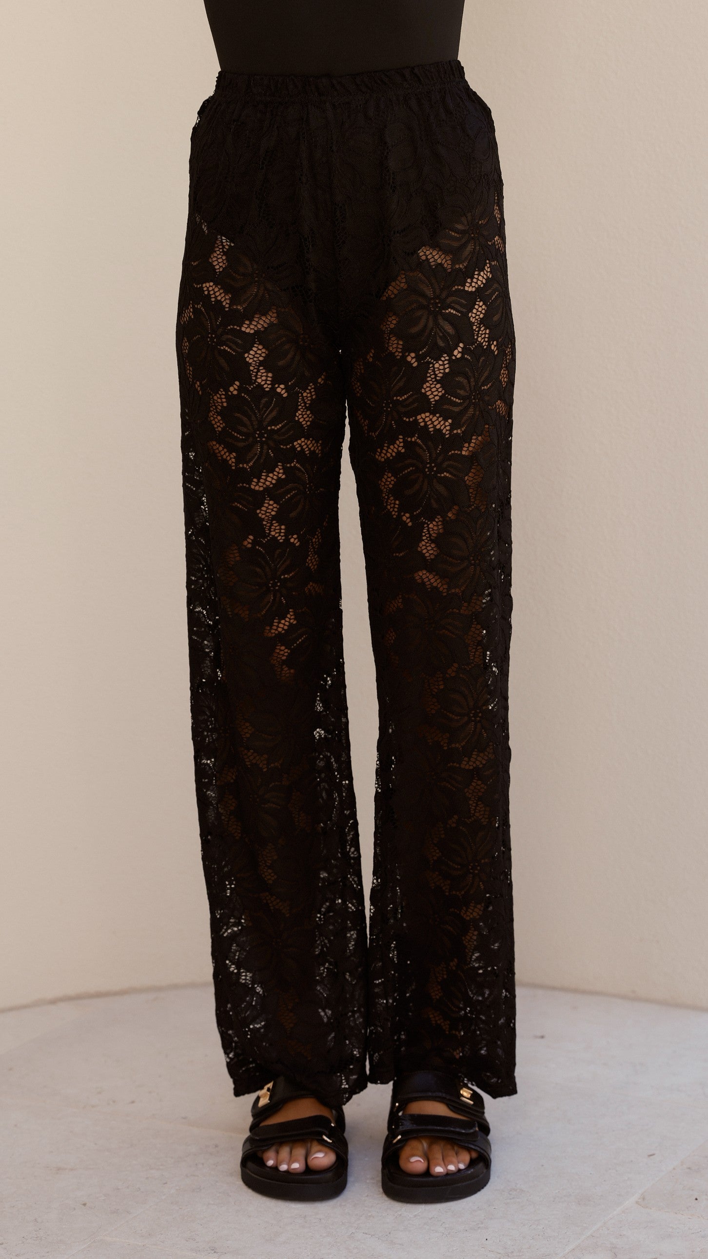 Spicy Chili Lovers T-Shirt & Pants Set - Black | Trendy Couple Outfit for Date Night & Casual Wear