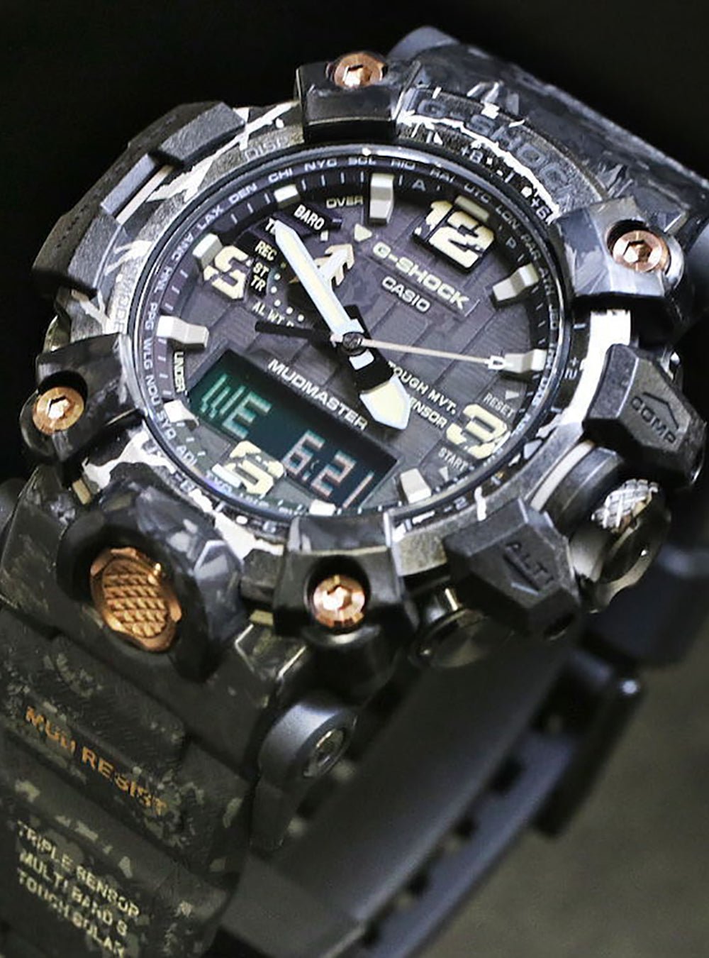 CASIO G-Shock Master of G Mudmaster GWG-2000CR-1AJF Solar-Powered Shock-Resistant Digital Watch for Outdoor, Hiking & Military Use