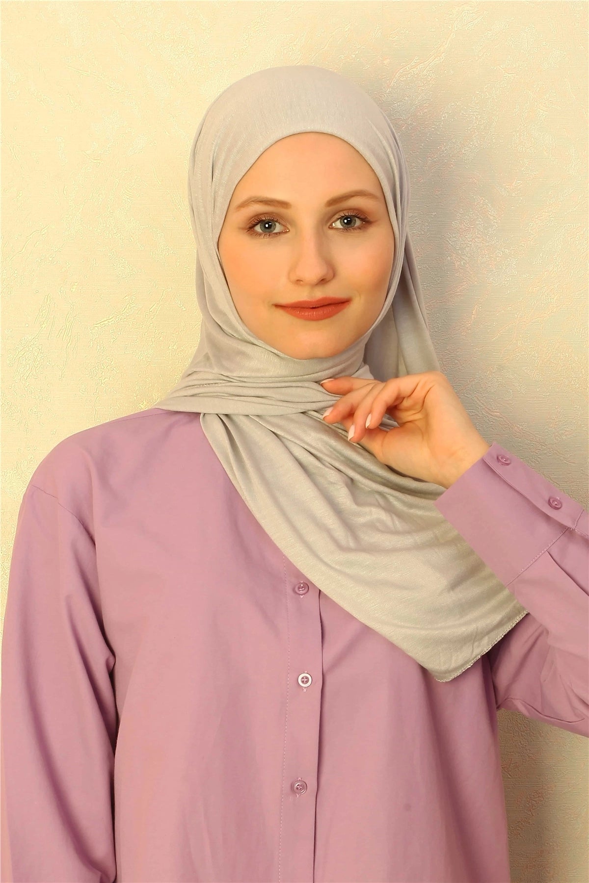Stylish Jersey Hijabs for Women - Soft & Comfortable Muslim Headscarves - Perfect for Daily Wear, Prayer, and Modest Fashion