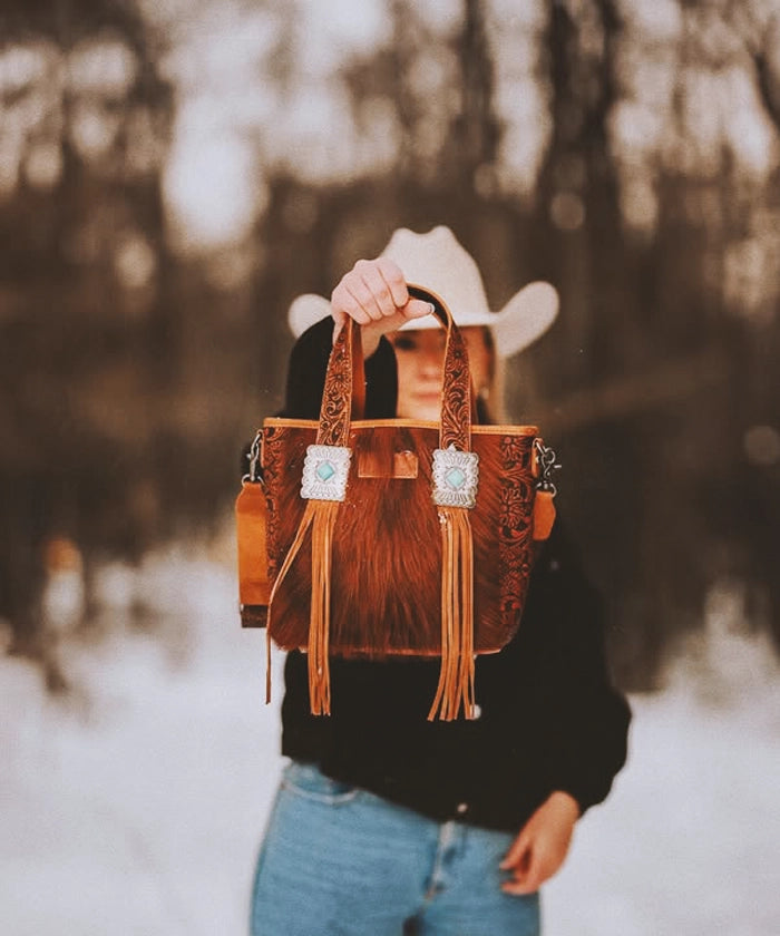 Wrangler Genuine Cowhide Leather Fringe Crossbody Purse for Women - Stylish Concealed Carry Handbag for Everyday Use, Travel & Outdoor Adventures