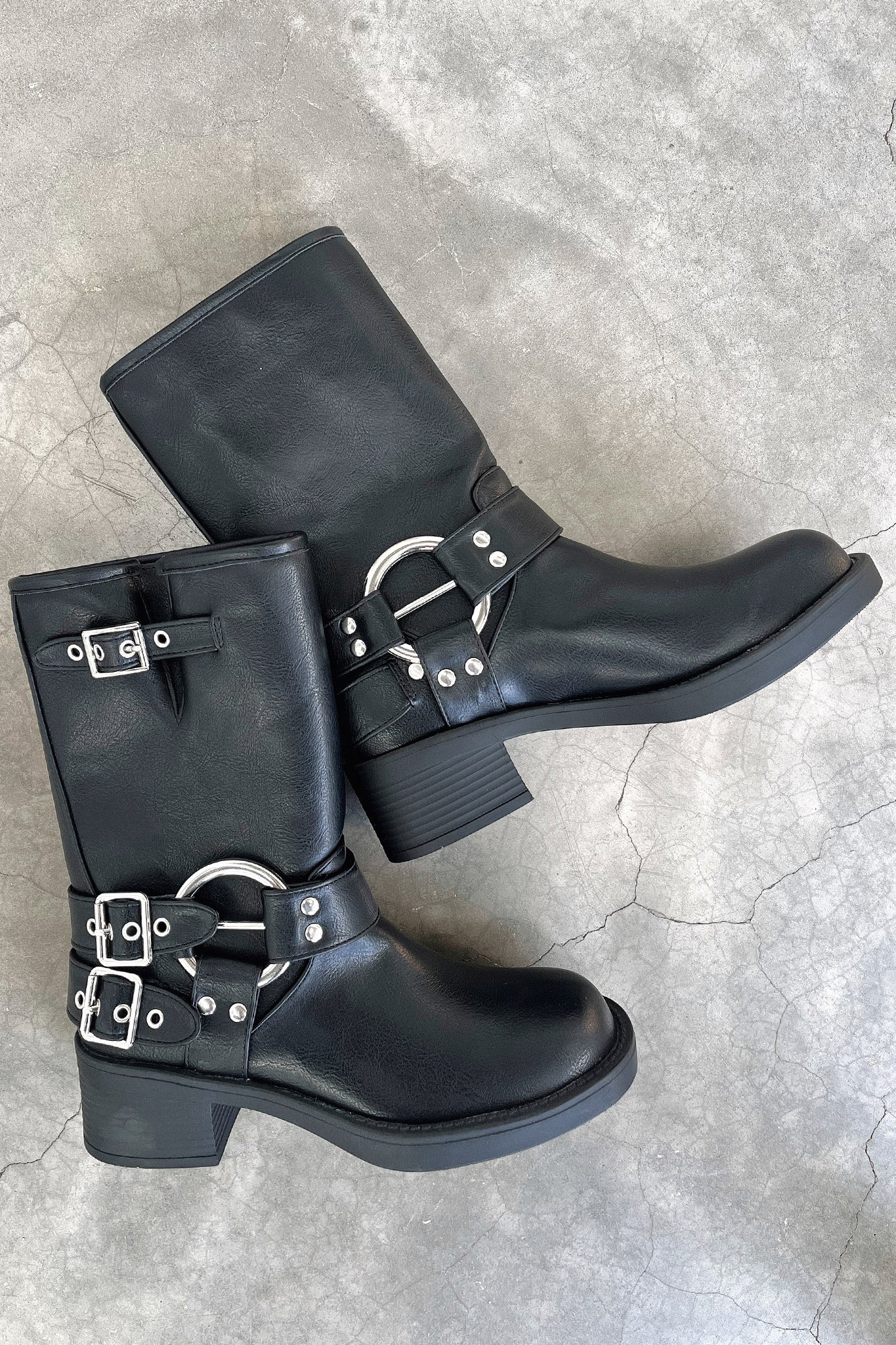 Antonio Black Leather Boots for Men & Women | Stylish & Comfortable Footwear for Casual, Office & Outdoor Wear