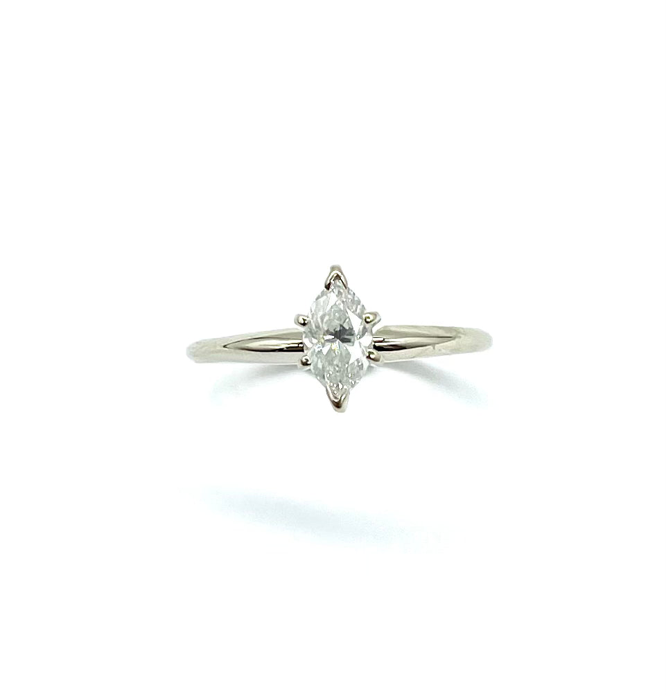 Exquisite Marquis Diamond Ring for Women - Elegant Solitaire Engagement & Wedding Band - Perfect for Proposals, Anniversaries & Special Occasions