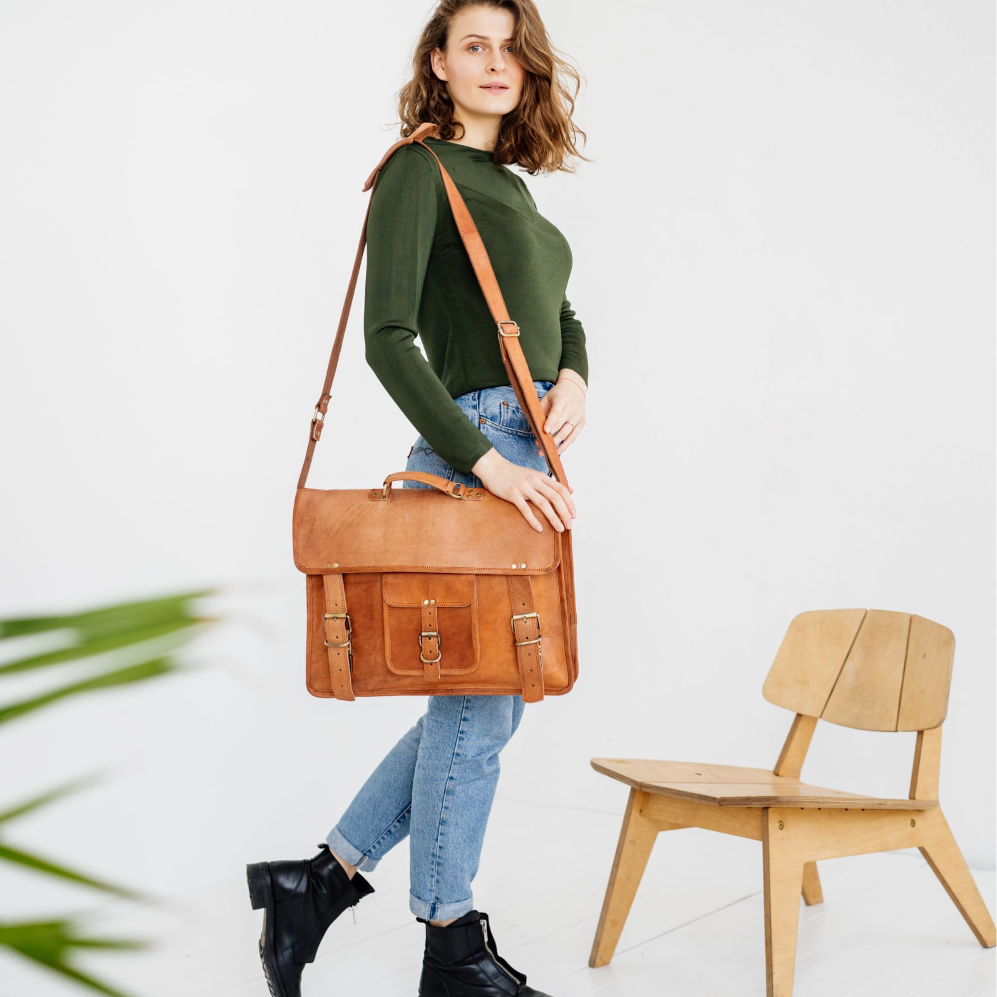 BERLINER BAGS Vintage Genuine Leather Messenger Bag - XXL Laptop Briefcase for Men & Women, Work Bag, Business Travel & College Use - Brown Leather