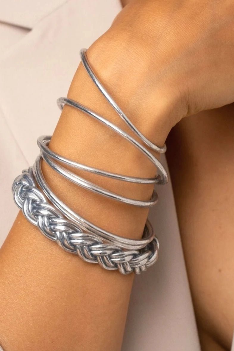 Buddhist Braided Bracelet - Handmade Spiritual Jewelry for Meditation & Yoga - Perfect for Mindfulness Practice & Gift Giving