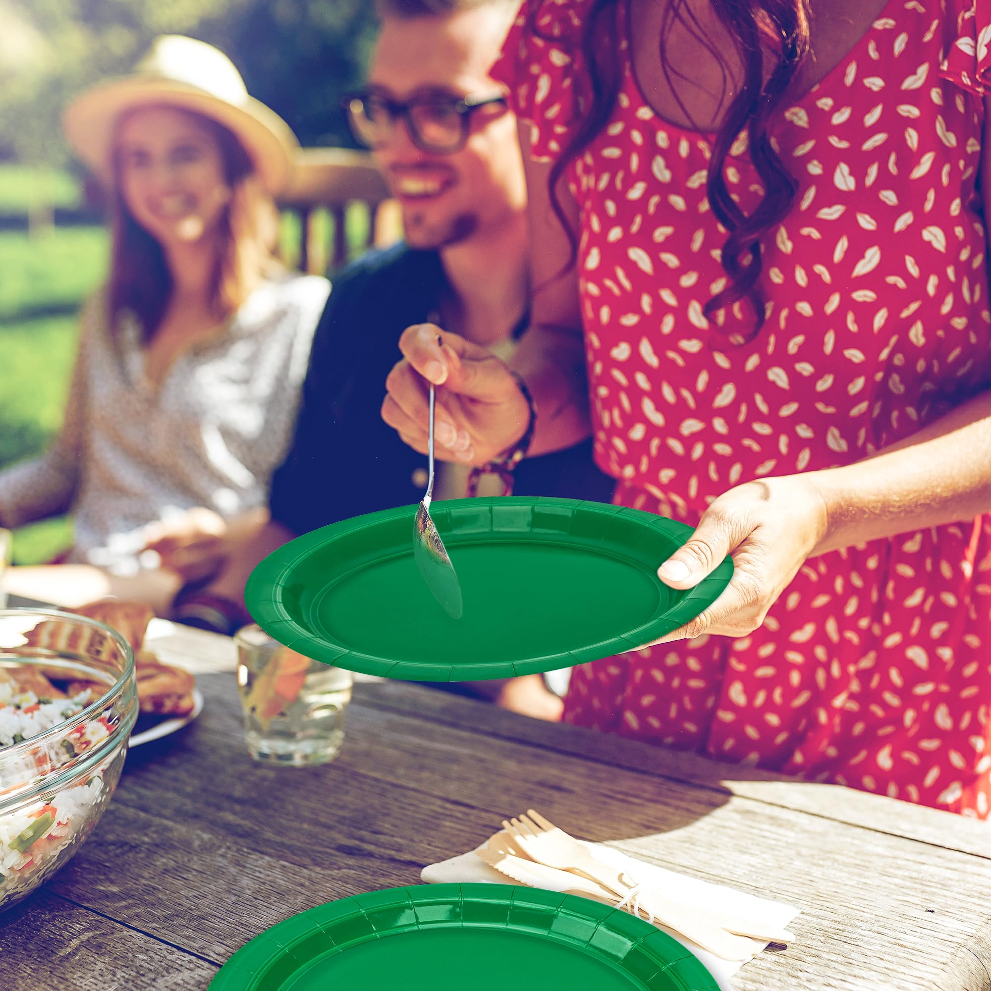 50-Pack 9 Inch Heavy Duty Disposable Paper Plates - Eco-Friendly Round Dinner Plates for Parties, Picnics, Birthdays & St. Patrick's Day - Durable Green Paper Plates for Daily Use, BBQ, Camping & Family Gatherings