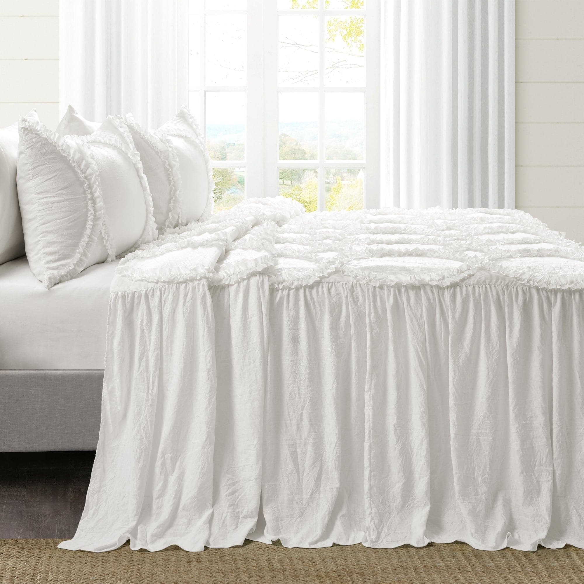 Riviera 3-Piece Bedspread Set - Queen Size Luxury Quilted Coverlet with Matching Pillow Shams - Perfect for Master Bedroom, Guest Room & Hotel Decor