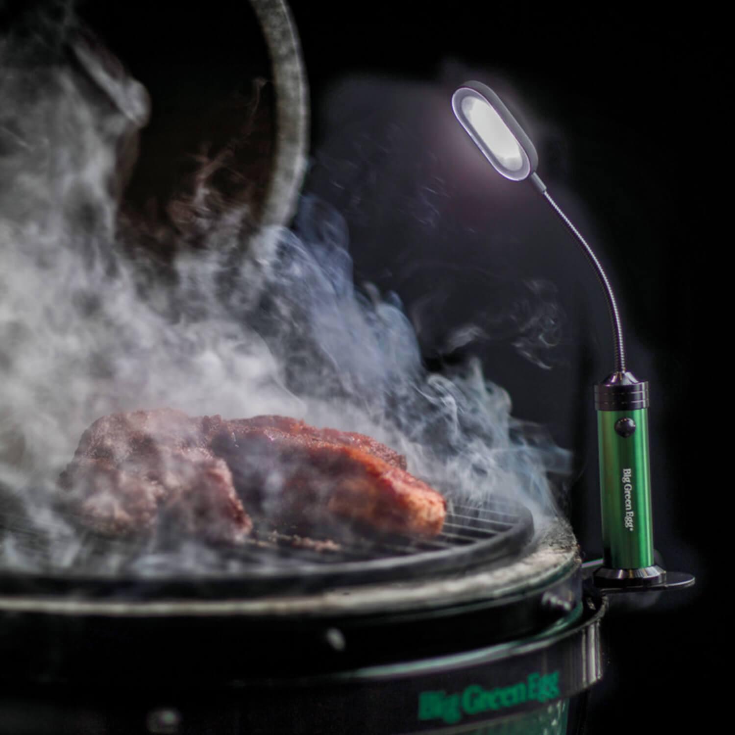 Big Green Egg Flexible Grill Light 122940 - Adjustable LED Grill Light for Outdoor Cooking, Camping & BBQ Accessories - Perfect for Grilling, Smoking & Backyard Parties