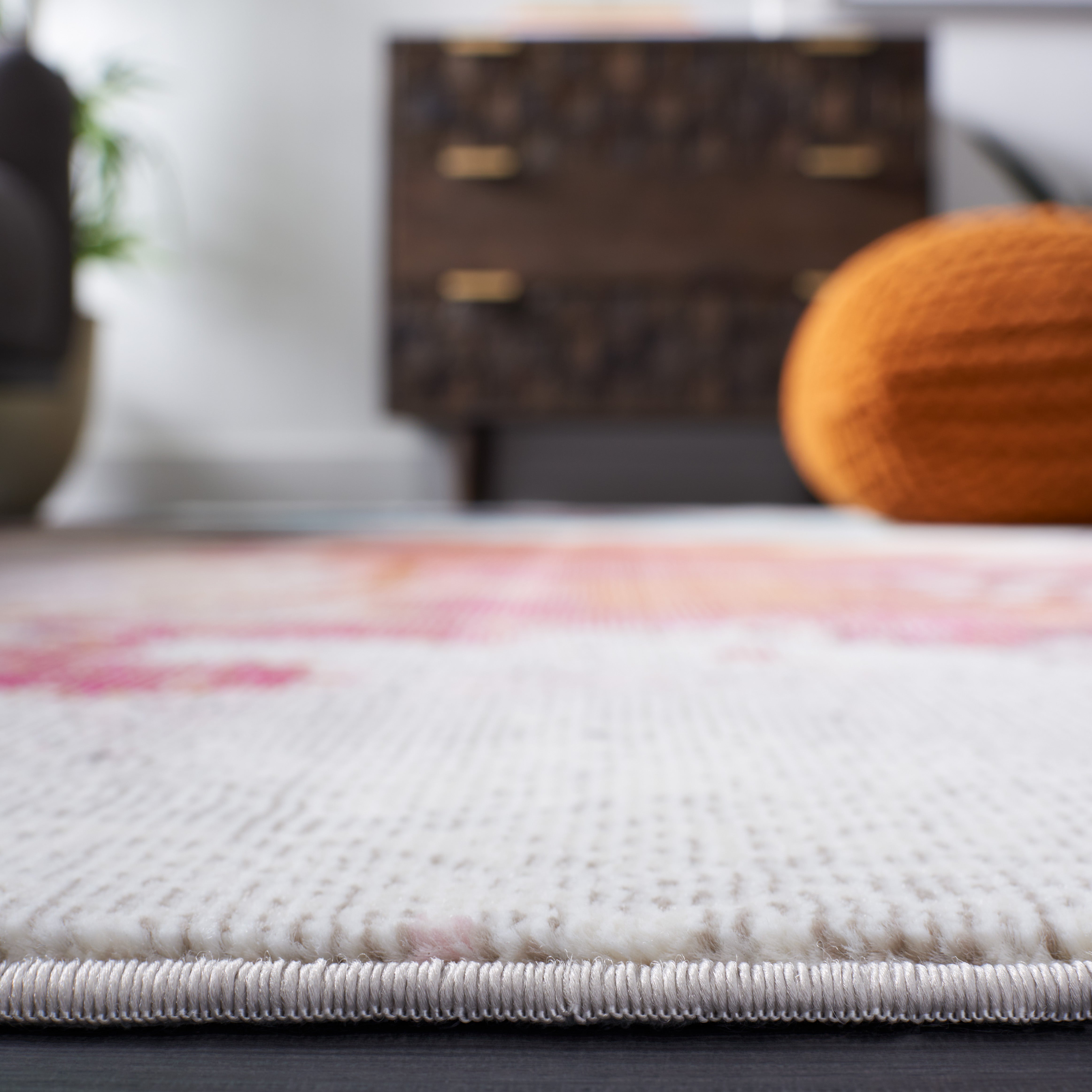 Safavieh ARA193 Aria 193 Rug - Soft & Durable Handmade Area Rug for Living Room, Bedroom, or Dining Room Decor