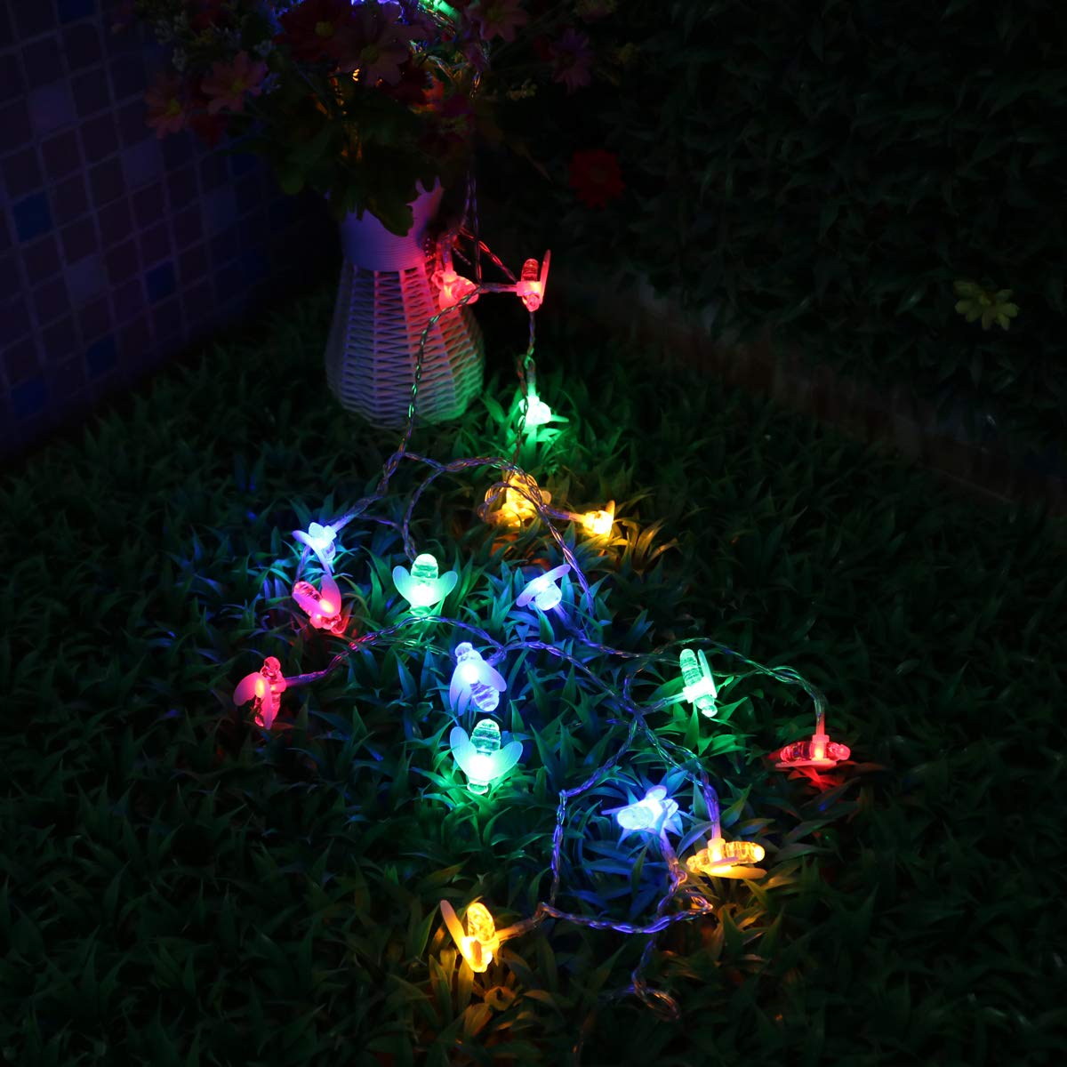 33Ft 100 LED Bee String Lights - 8 Modes for Garden & Patio Decor