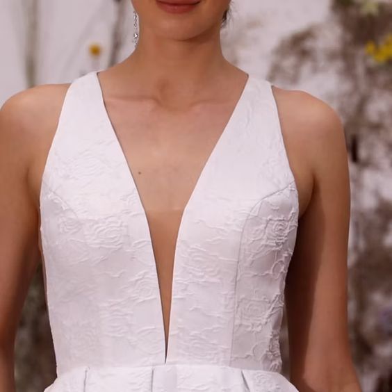 Morilee Rose 6918 Sample Wedding Gown - A-Line Lace Bridal Dress for Bride, Perfect for Beach Weddings & Formal Ceremonies