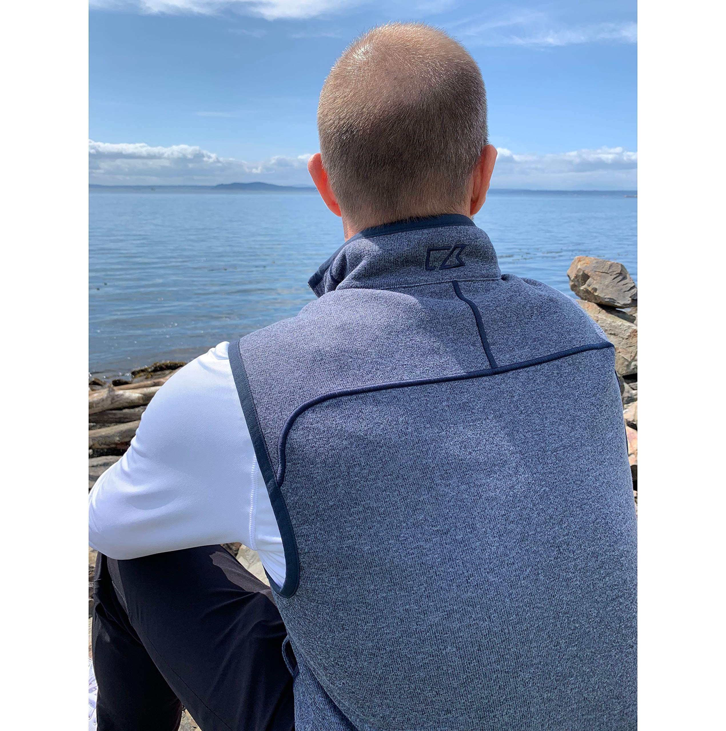 Cutter & Buck Men's Big & Tall Vest - Lightweight Puffer Vest for Outdoor Activities, Hiking, and Casual Wear
