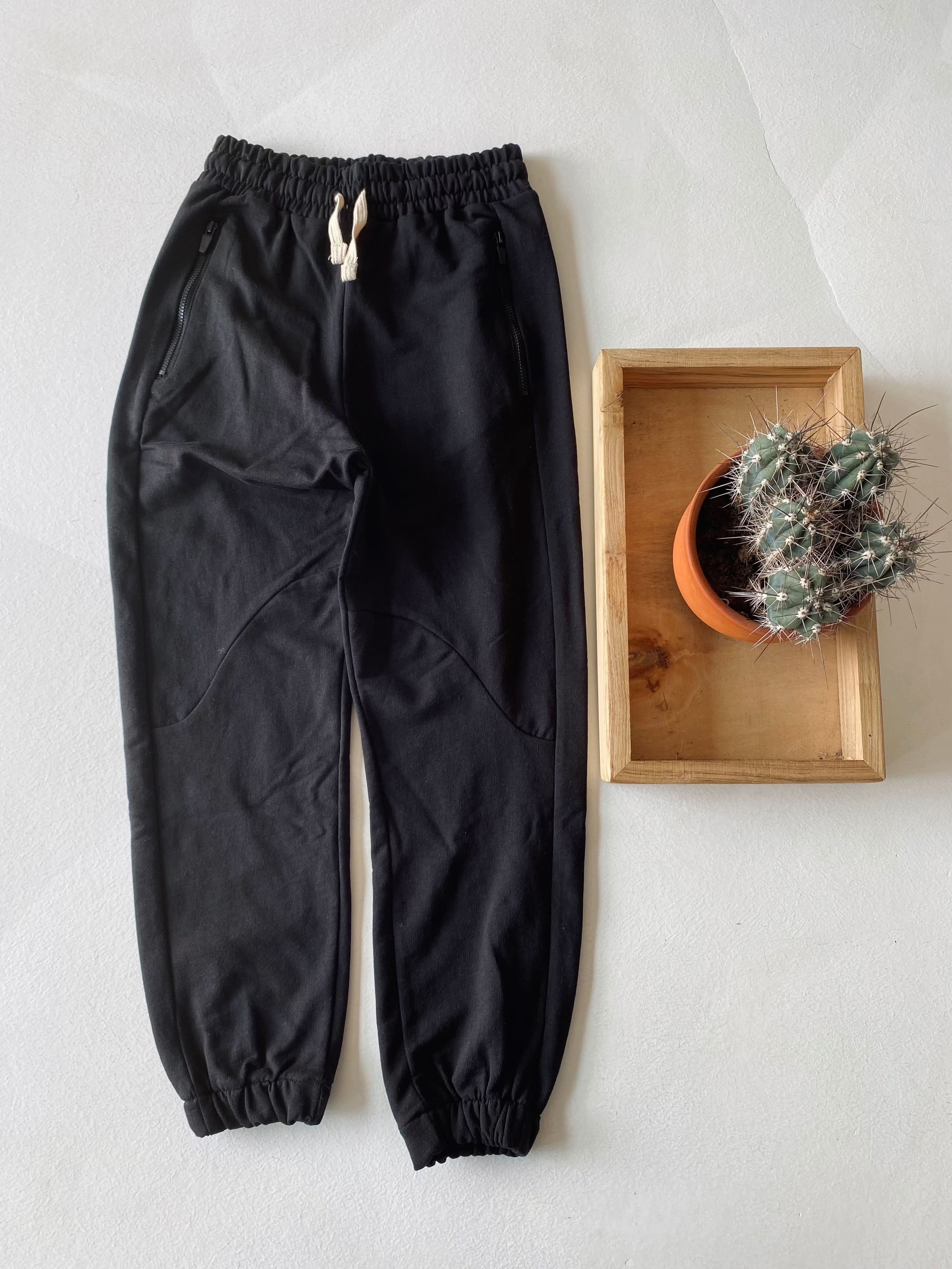 Youth Zippered Pocket Jogger Pants for Boys & Girls Ages 9-15 - Comfortable Athletic Sweatpants for School, Sports & Casual Wear