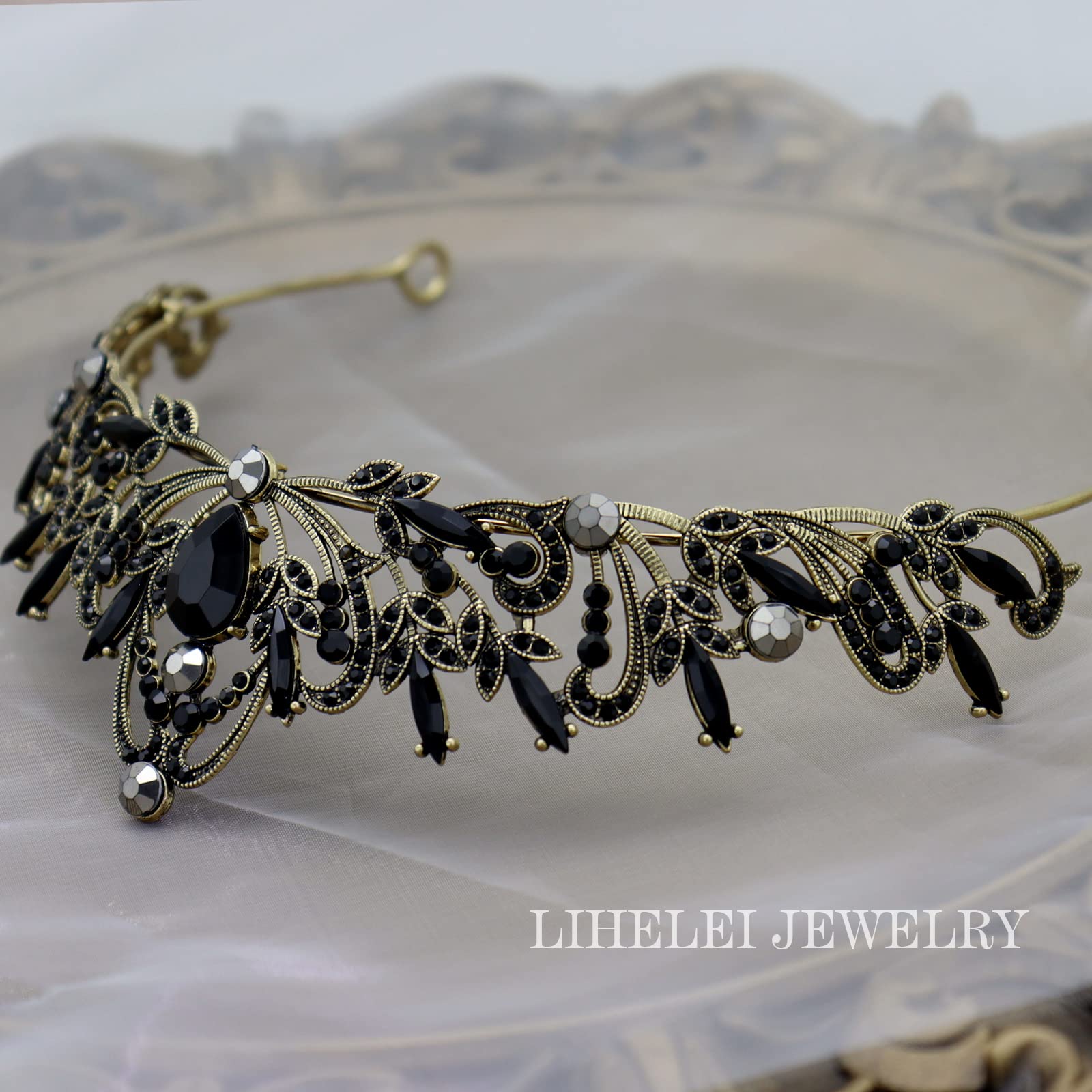 Sparkling Crystal Tiara Crown for Women - Elegant Bridal Wedding Headpiece, Prom Queen Accessory & Halloween Costume Jewelry - Perfect for Special Occasions & Photo Shoots