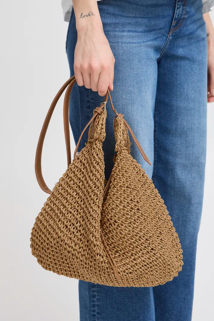 Amery Stylish Tannin Shoulder Bag for Women - Trendy Crossbody Purse with Adjustable Strap, Perfect for Work, Travel & Everyday Use