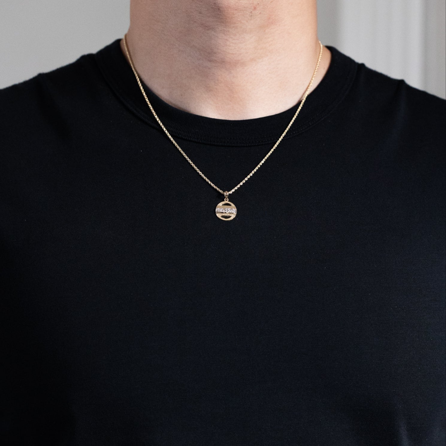 Gold Last Supper Small Medallion Pendant PT2270 - Religious Jewelry Gift for Men & Women - Perfect for Baptism, First Communion & Christian Faith Accessories