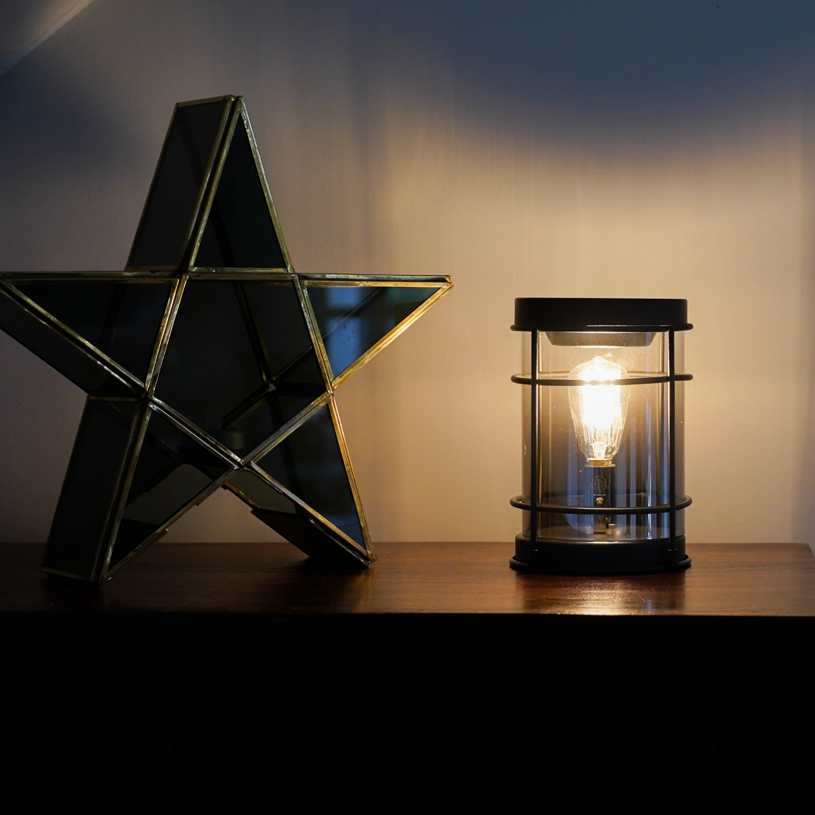 Premium Cello Black Smoke Edison-Style Electric Wax Warmer - Aromatherapy for Home, Office & Spa Relaxation