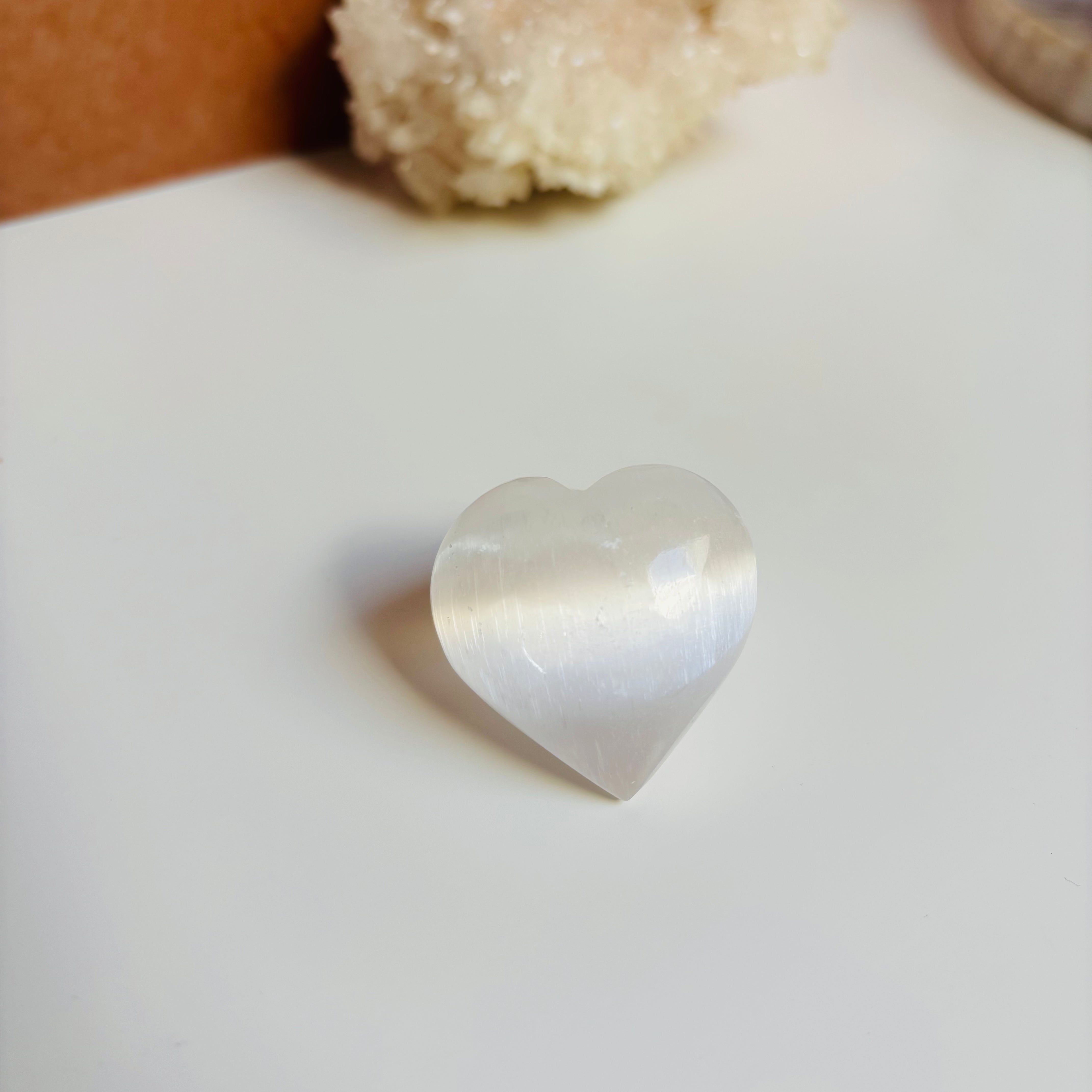 Bergkristal Heart - Natural Crystal Heart Pendant for Jewelry Making, Spiritual Healing & Meditation - Perfect for Necklaces, Bracelets & Home Decor