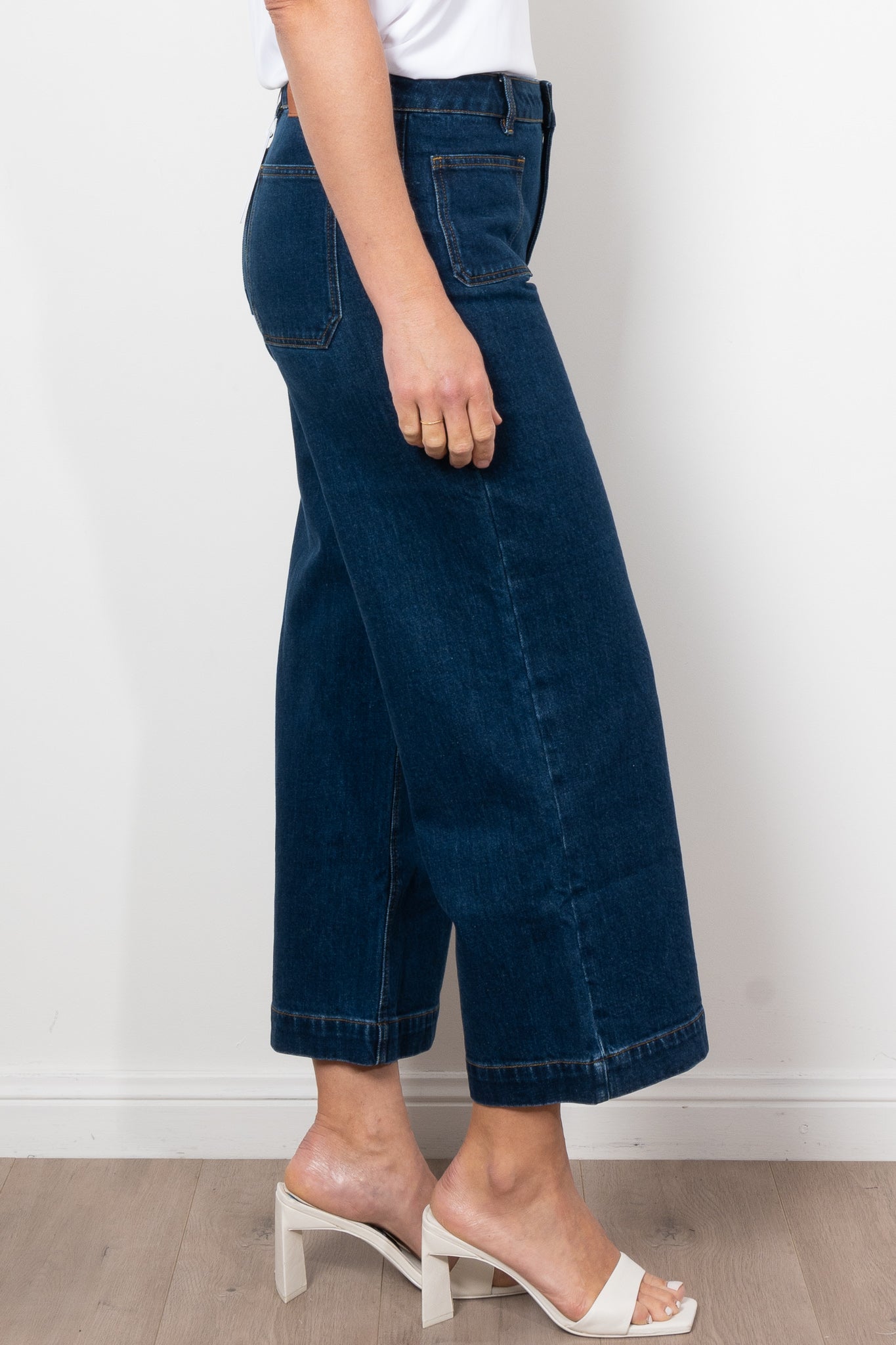 Zoe Kratzmann Women's High-Waisted Distressed Skinny Jeans - Trendy Stretch Denim Pants for Casual Wear & Night Out