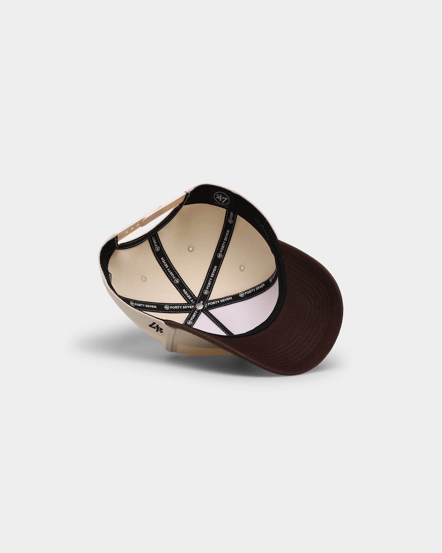 47 Brand San Diego Padres 'Off White/Team Logo' Replica MVP DT Snapback Hat - Adjustable Baseball Cap for Men & Women - Perfect for Games, Sports & Casual Wear