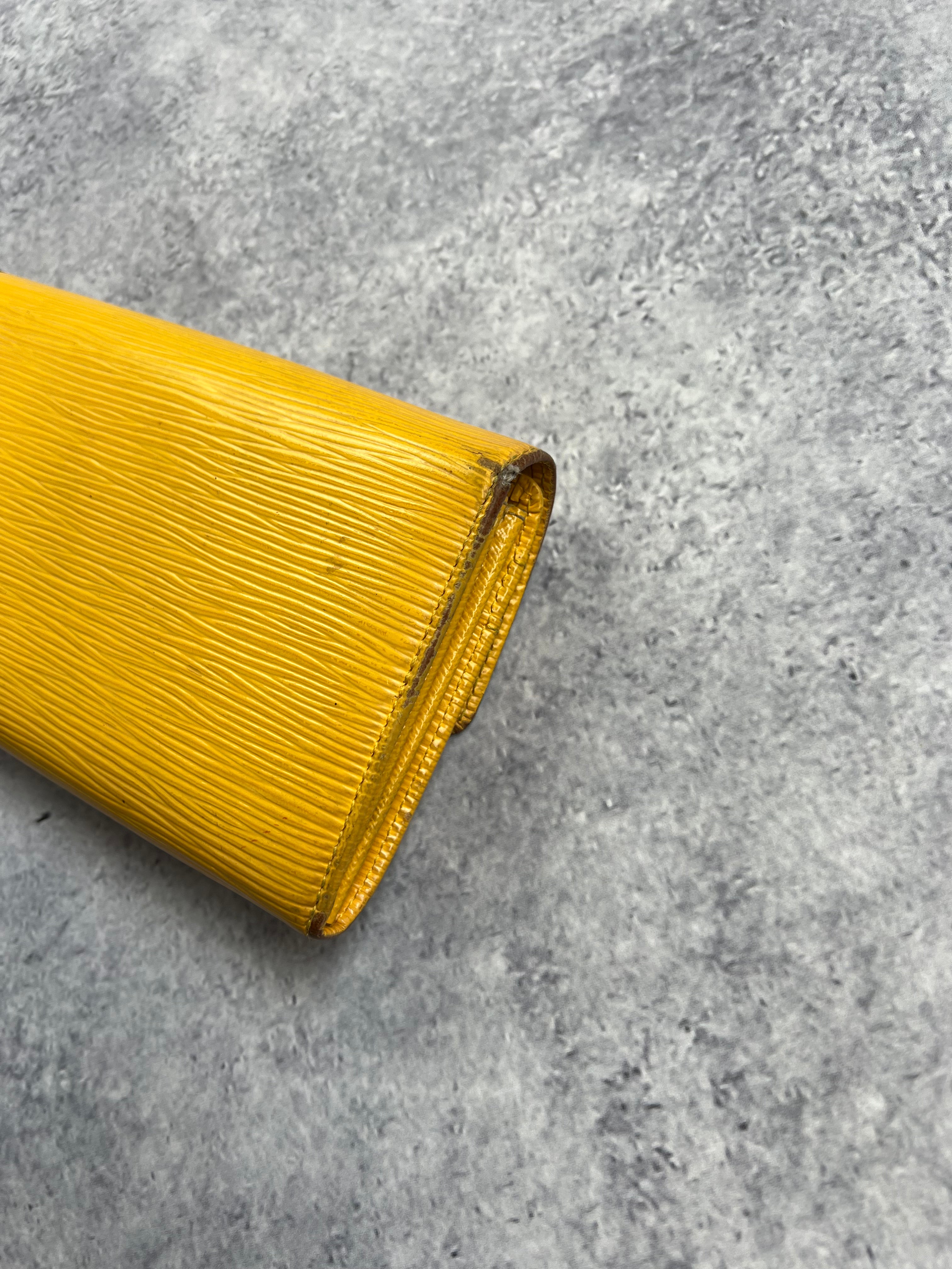 Authentic Vintage Louis Vuitton Epi Leather Handbag in Yellow - Perfect for Everyday Use, Work & Special Occasions