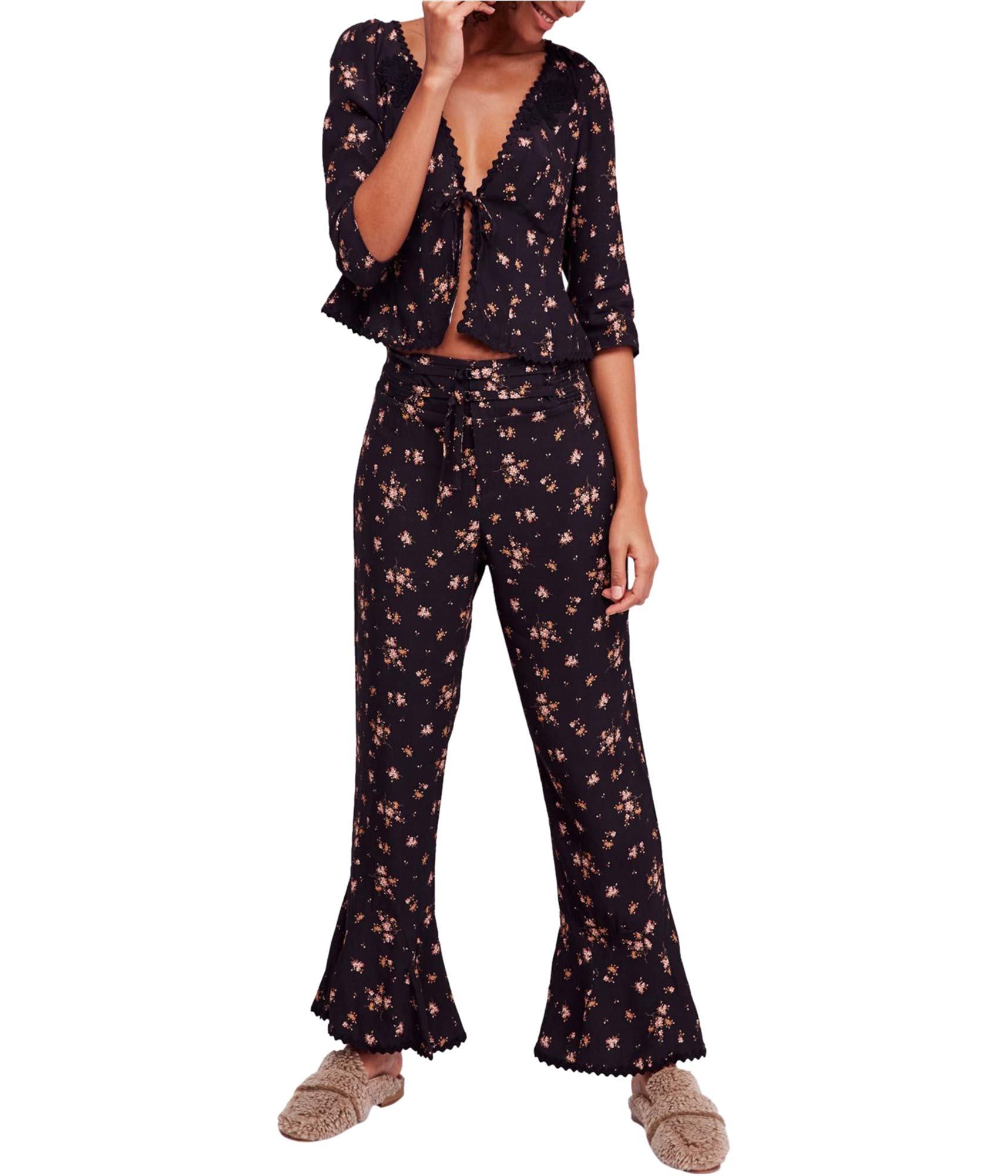 Free People Women's El Paso Floral Print Pajama Set - Soft & Comfortable Sleepwear, Black XS - Perfect for Lounging, Sleepovers & Cozy Nights