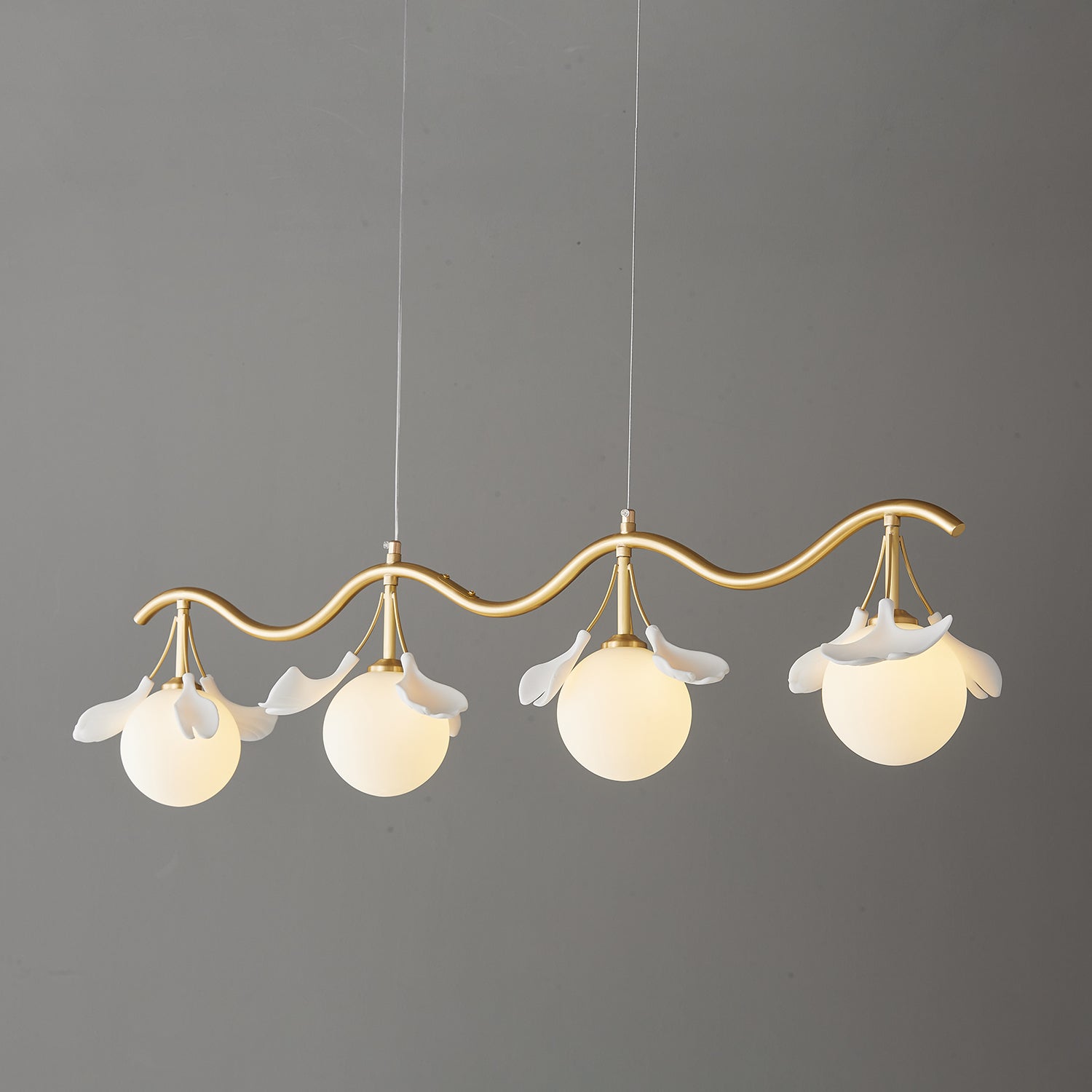 Evander Modern Gingko Leaf Chandelier - Elegant Gold Ceiling Light Fixture for Dining Room, Living Room, Bedroom Decor