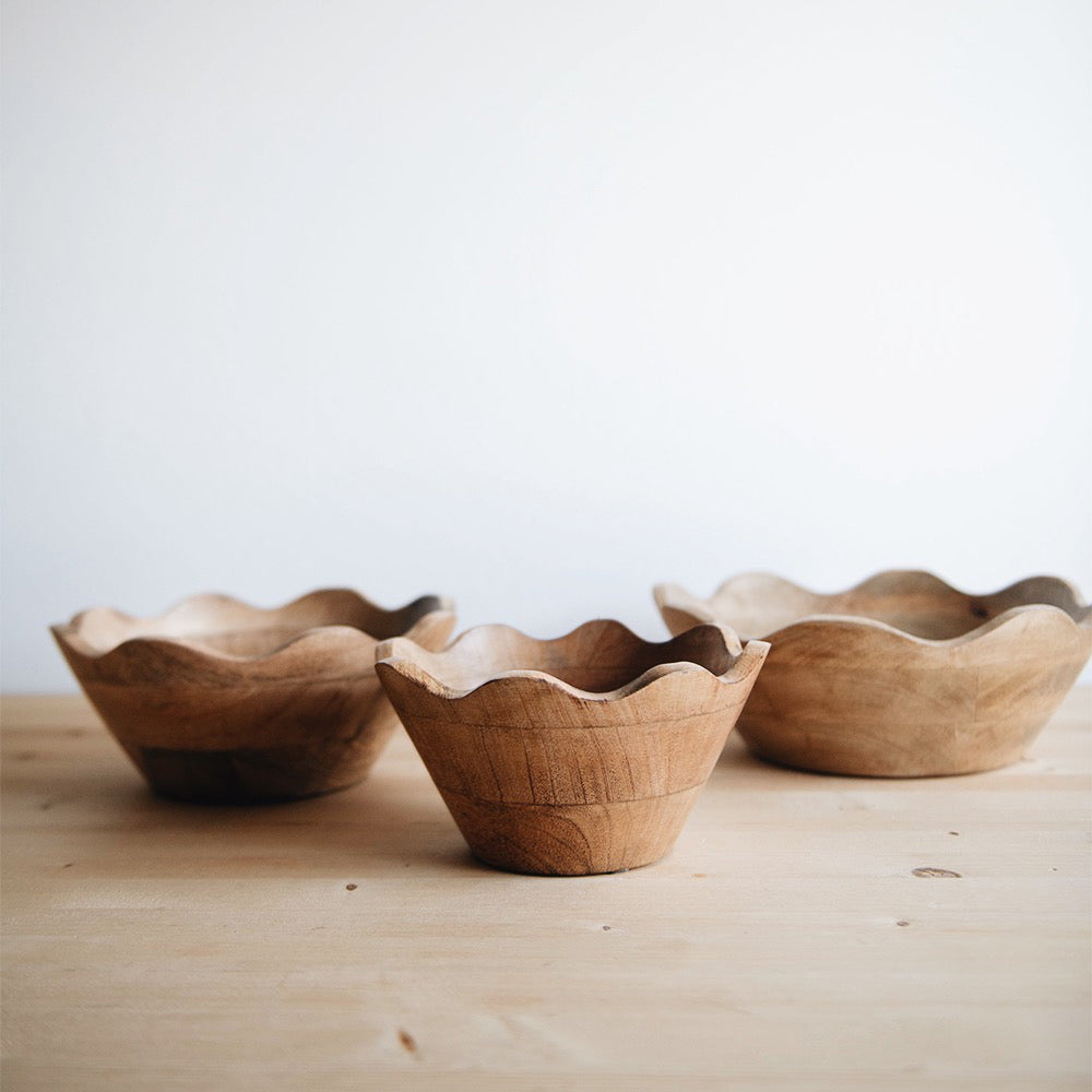 Handcrafted Scalloped Wooden Bowl - Natural Wood Serving Bowl for Salads, Fruits & Snacks - Perfect for Farmhouse Dining & Rustic Home Decor