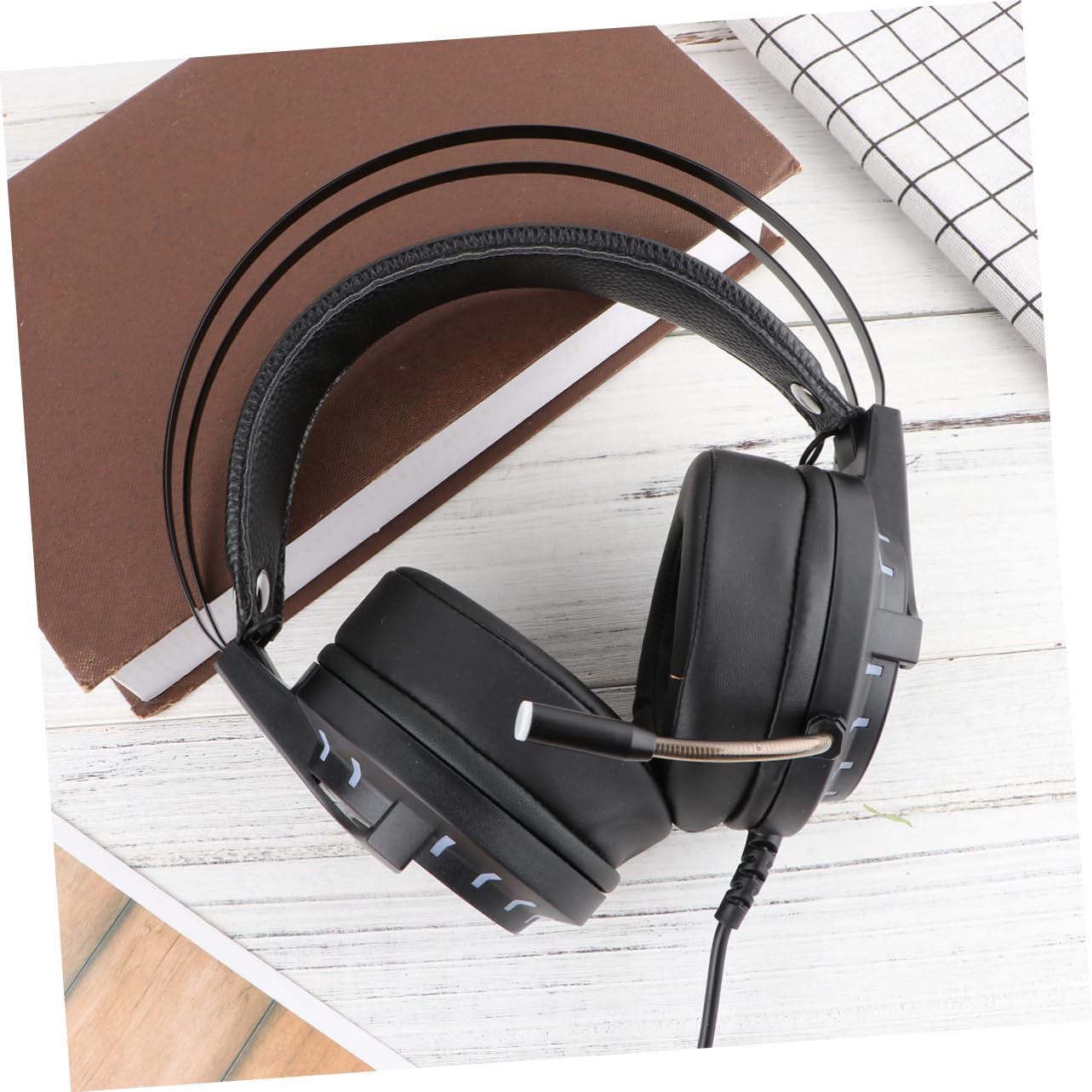Mikikit 7.1 RGB Gaming Headset with Noise-Canceling Microphone, Wired Over-Ear Headphones with 3.5mm Jack for PC, PS4, PS5, Xbox - Perfect for Gaming, Streaming & Online Classes