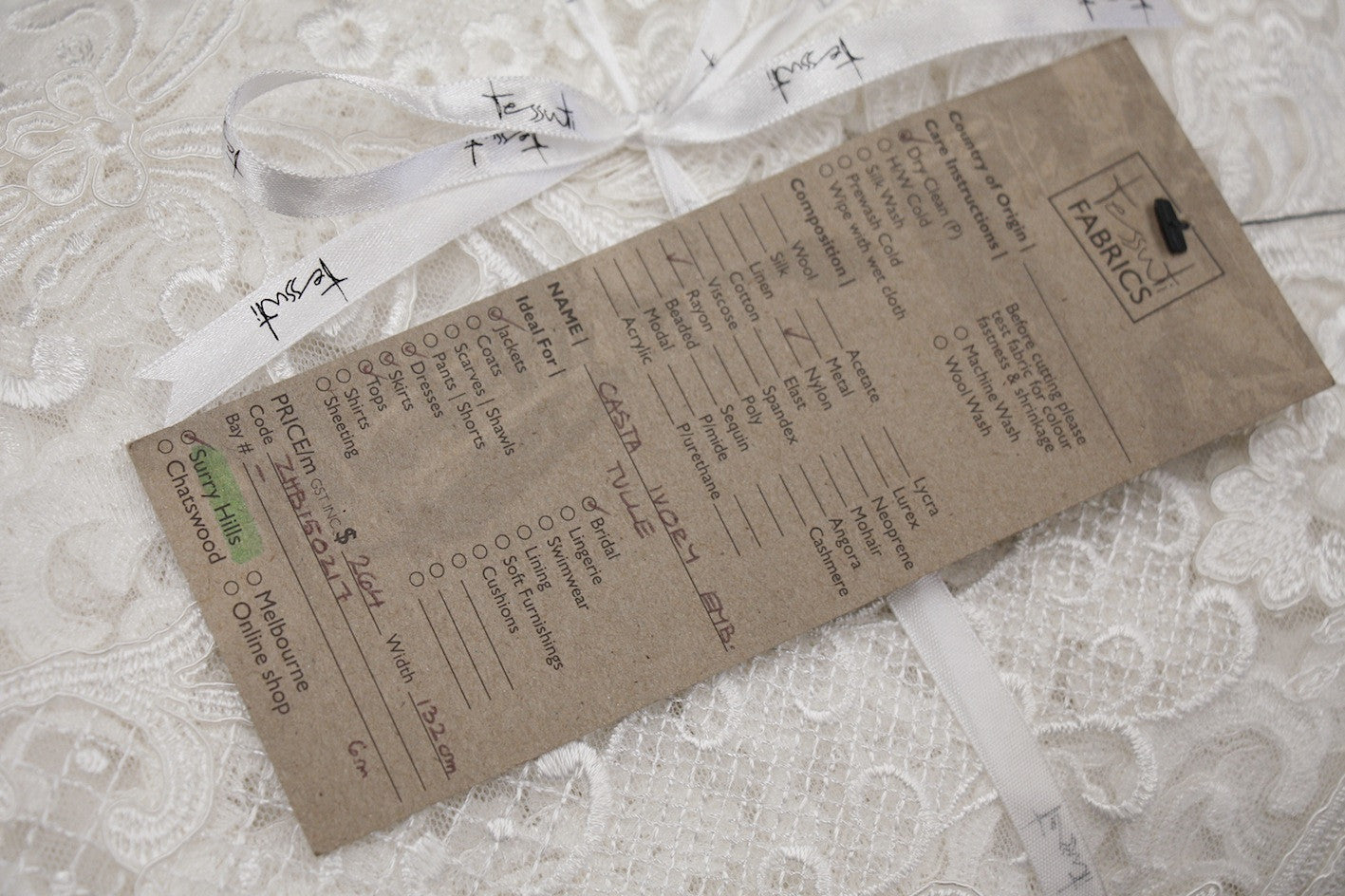 Elegant Casta Ivory Embroidered Tulle Wedding Veil - Perfect for Bridal Gowns, Ceremonies & Special Occasions