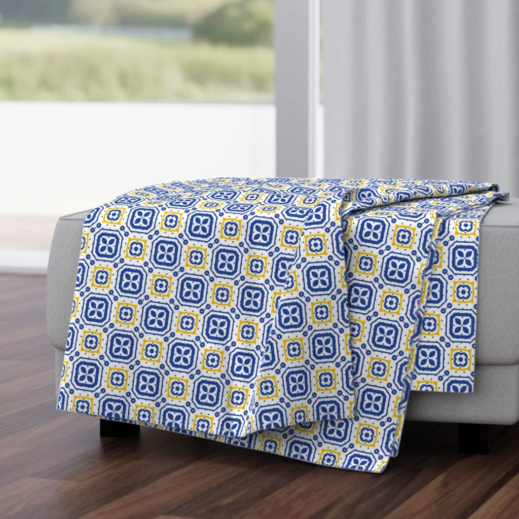 Luxe Velvet Throw Blanket 50x70 Inches - Blue & White Spanish Tile Geometric Design for Sofa, Bed & Home Decor | Soft Cozy Blanket for Living Room, Bedroom & Gift