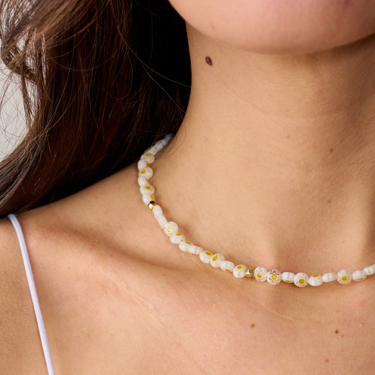 Adjustable Daisy Beaded Necklace for Women - Floral Bohemian Style Jewelry - Perfect for Summer Outfits, Weddings & Beach Vacations