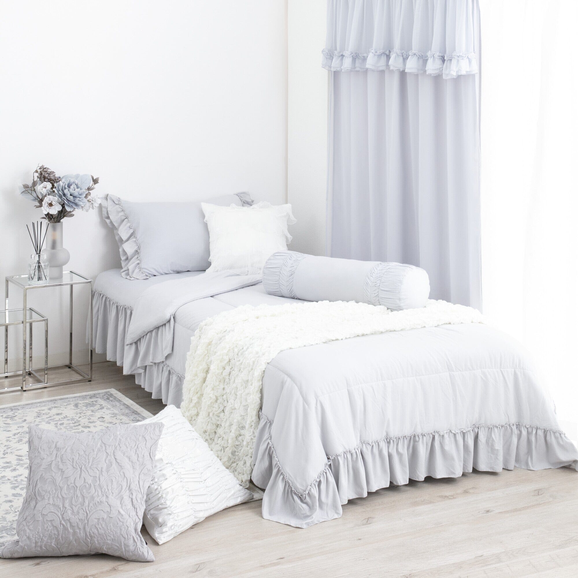 Fuwaro Cooling Quilt - Single Size Grey Frilled Bedspread for Summer | Lightweight Breathable Comforter for Hot Sleepers - Perfect for Bedroom, Guest Room & Dormitory