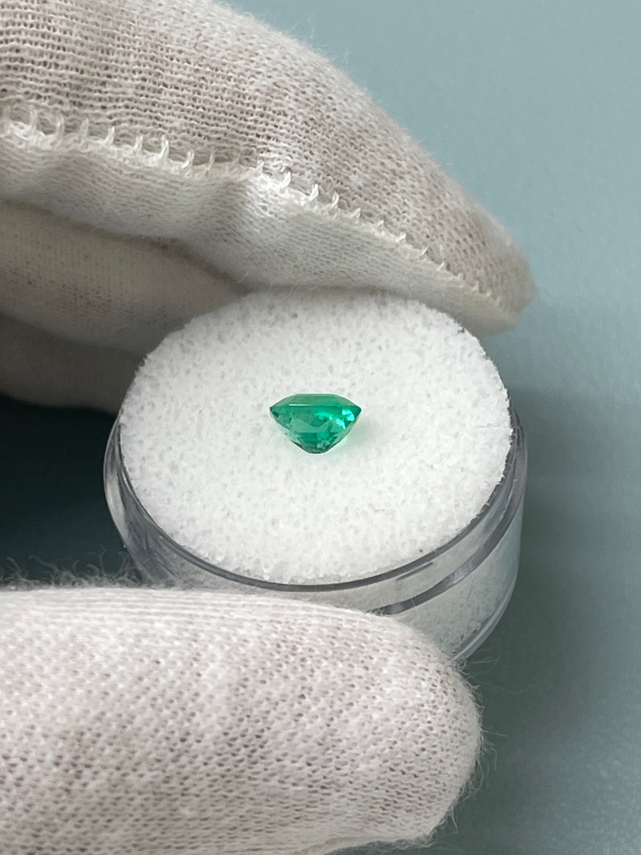 0.83 Carat 6x5mm Bluish Green Natural Loose Colombian Emerald Gemstone - Emerald Cut with Clipped Corners for Jewelry Making, Engagement Rings & Fine Collections