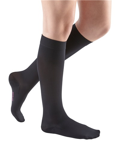 Medi Comfort 15-20mmHg Closed Toe Compression Socks for Women & Men - Calf Length Support for Circulation, Travel & Recovery
