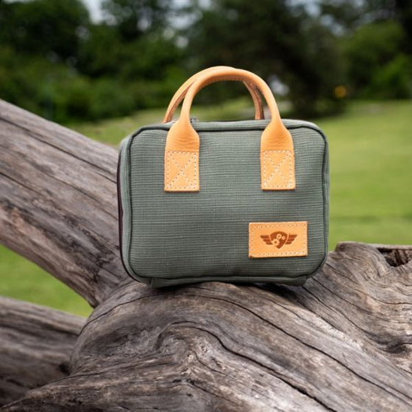 Premium Comandante Travel Bag - Durable & Stylish Carry-On Luggage for Business & Vacation - Perfect for Airplane, Train & Road Trips