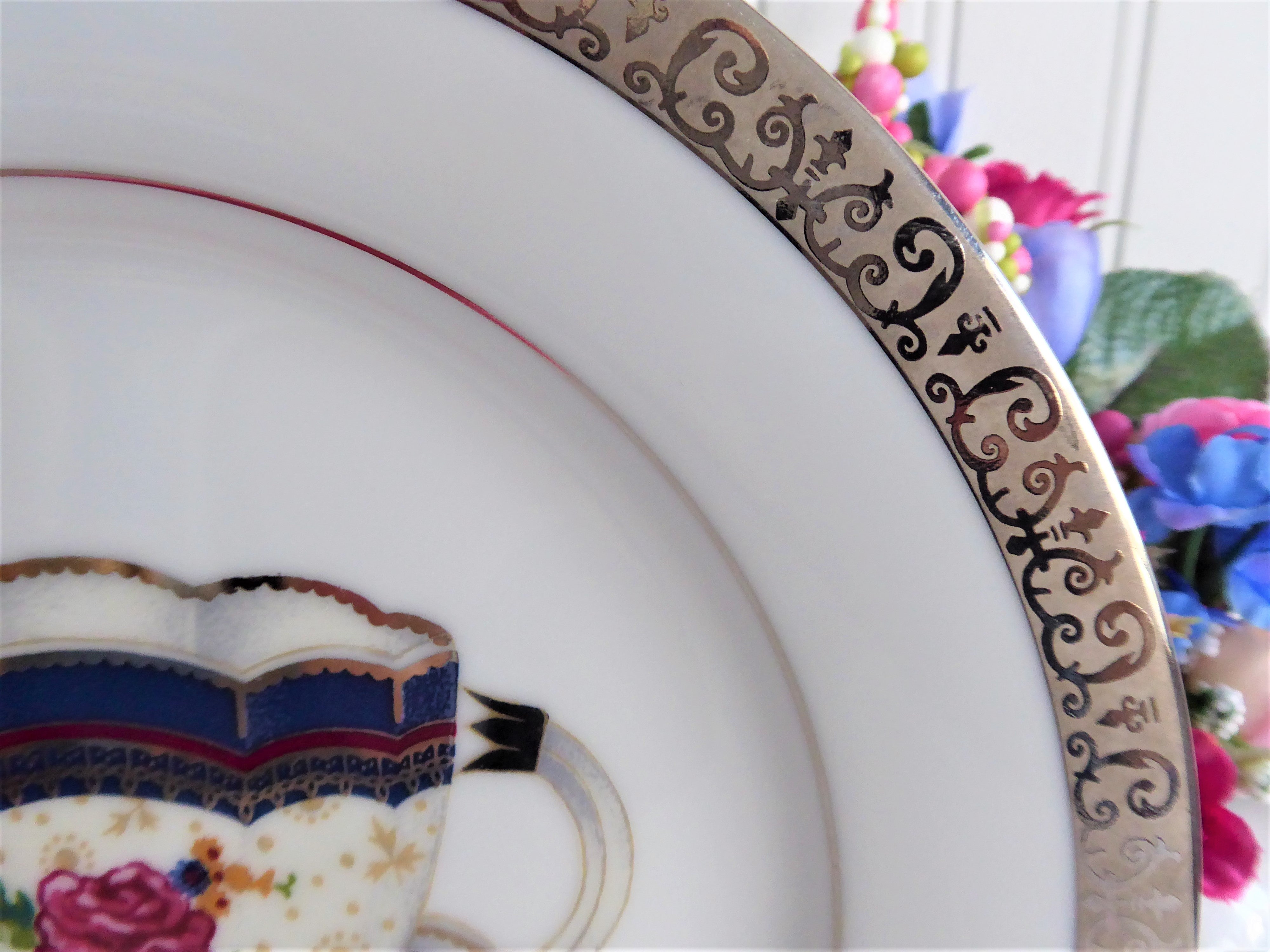Elegant Platinum Embossed Teacup Salad Plate - Buffet Serving Dish with Decorative Border for Tea Parties, Afternoon Tea & Bridal Showers