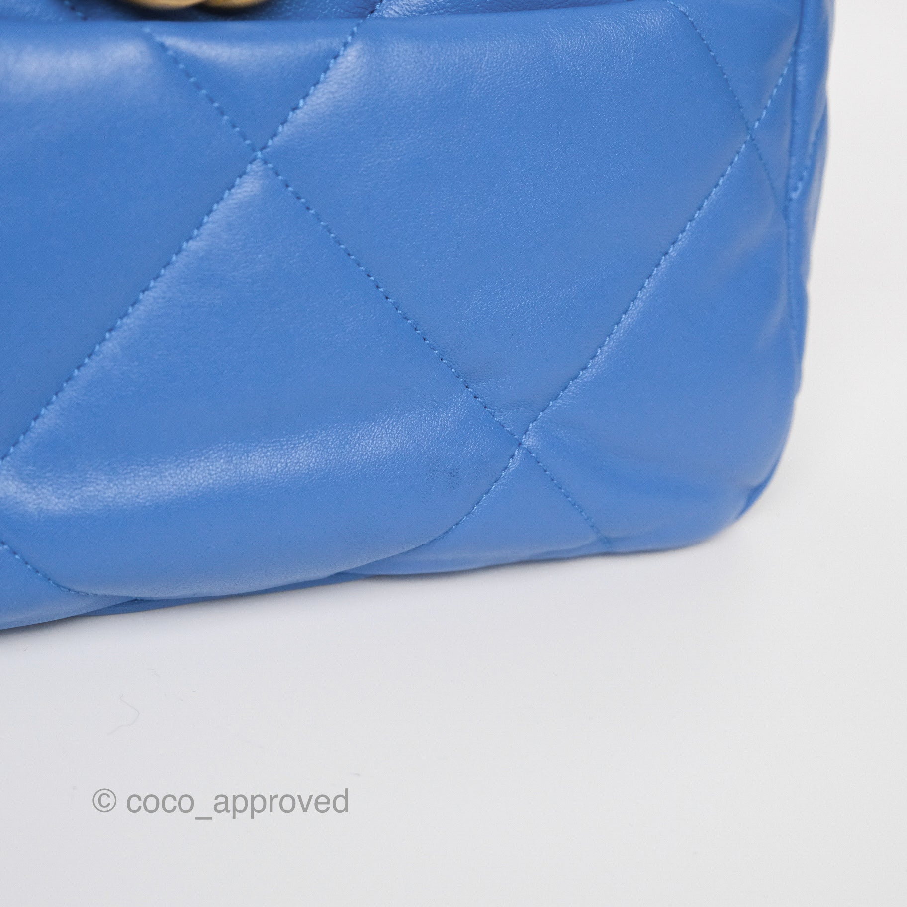 Chanel 19 Small Blue Leather Flap Bag with Mixed Hardware - Luxury Designer Handbag for Women, Perfect for Everyday Use & Special Occasions
