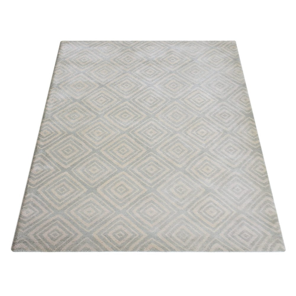 Hand Tufted Quilted Area Rug - Soft and Cozy Home Decor for Living Room, Bedroom, or Nursery - Perfect for Adding Warmth and Style to Any Space