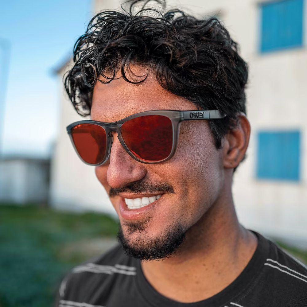 Oakley Frogskins Range A Sunglasses 0OO9284A 928401 - Polarized UV Protection for Men & Women - Perfect for Running, Cycling & Outdoor Sports