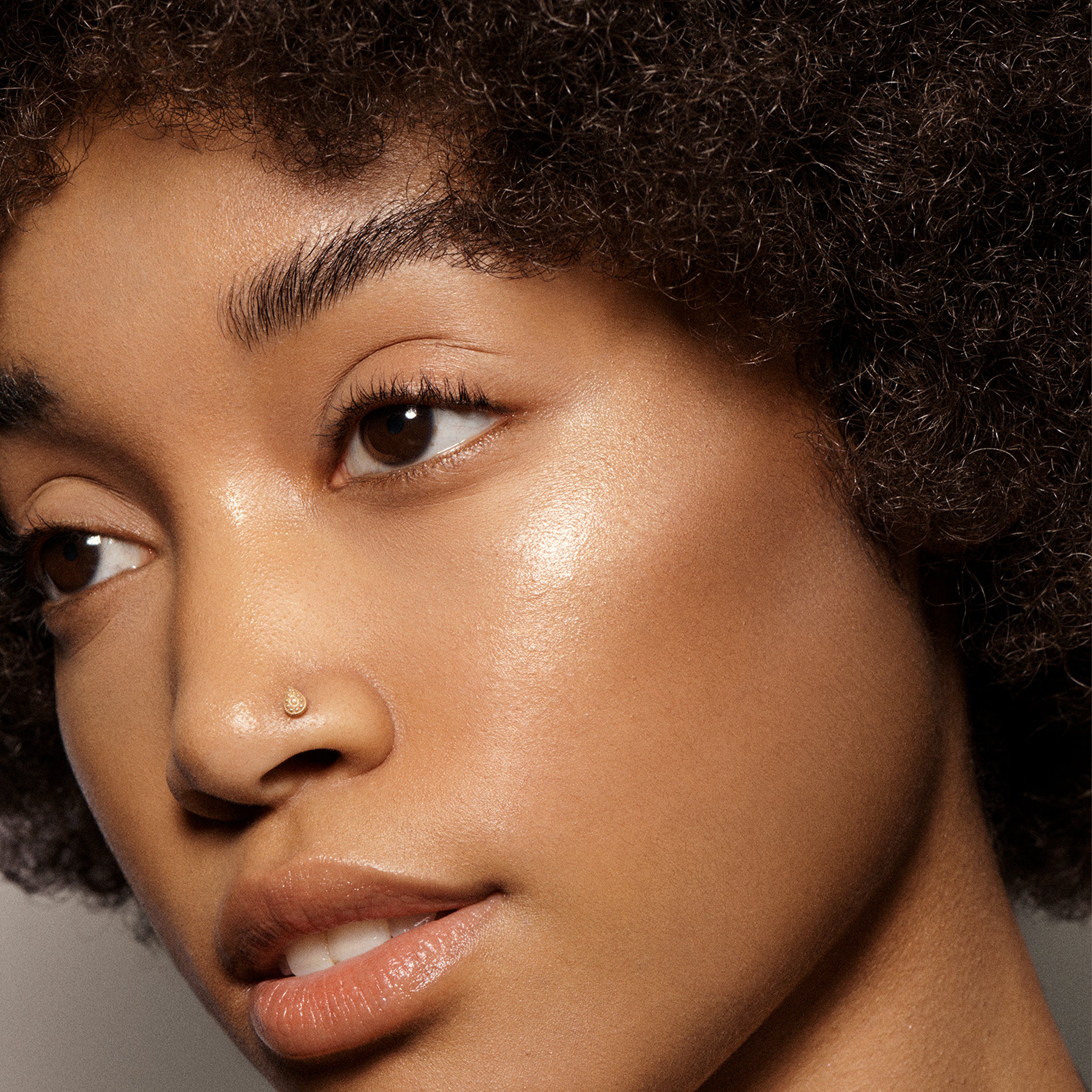 Skin Dew Highlighter - Natural Glow Makeup for Face & Body | Perfect for Daily Wear, Special Occasions & Photography