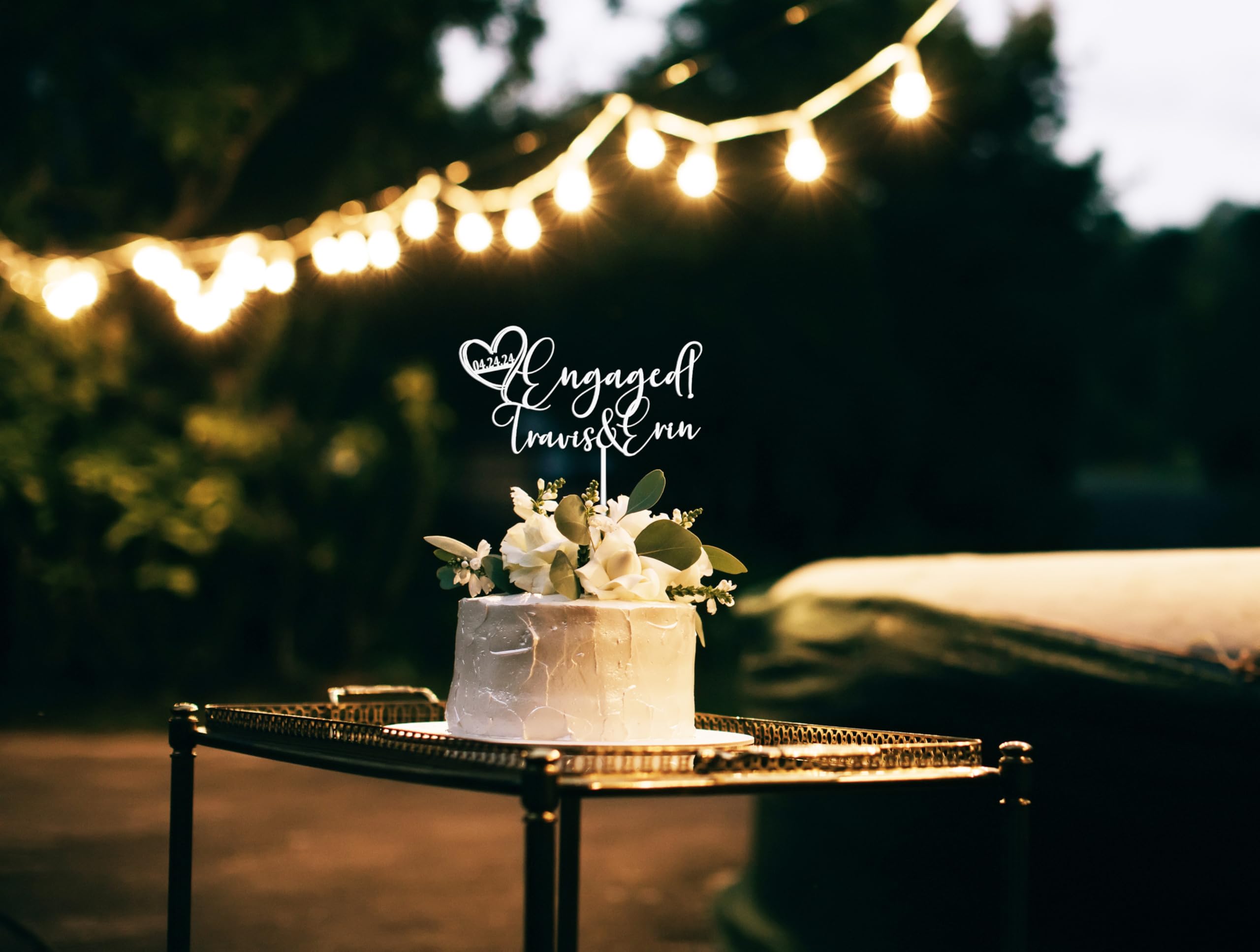 Rustic Engagement Cake Topper - 'We're Engaged' Wedding Cake Decor for Bridal Showers & Engagement Parties | Perfect for DIY Wedding Cakes, Anniversary Celebrations & Romantic Proposals
