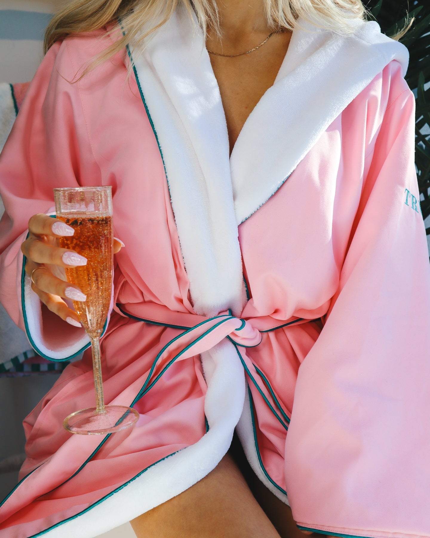 Premium Soft Cotton Bathrobe for Women & Men - Plush Spa Robe with Pockets - Perfect for Home, Hotel, and Spa Relaxation