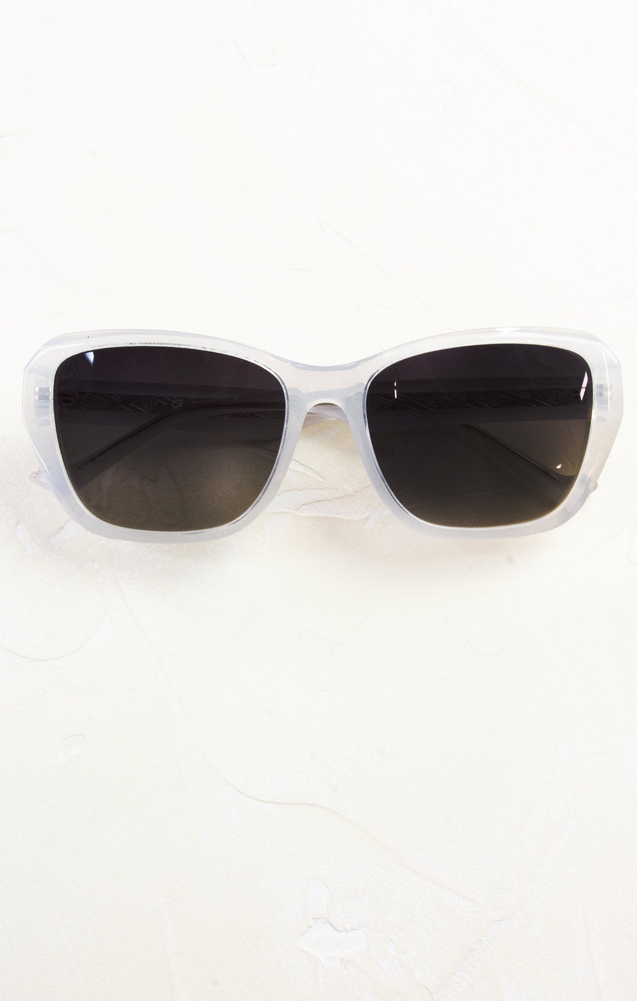 Jordin Oversized Round Sunglasses for Women - UV400 Protection, Retro Fashion Shades - Perfect for Beach, Driving & Outdoor Activities