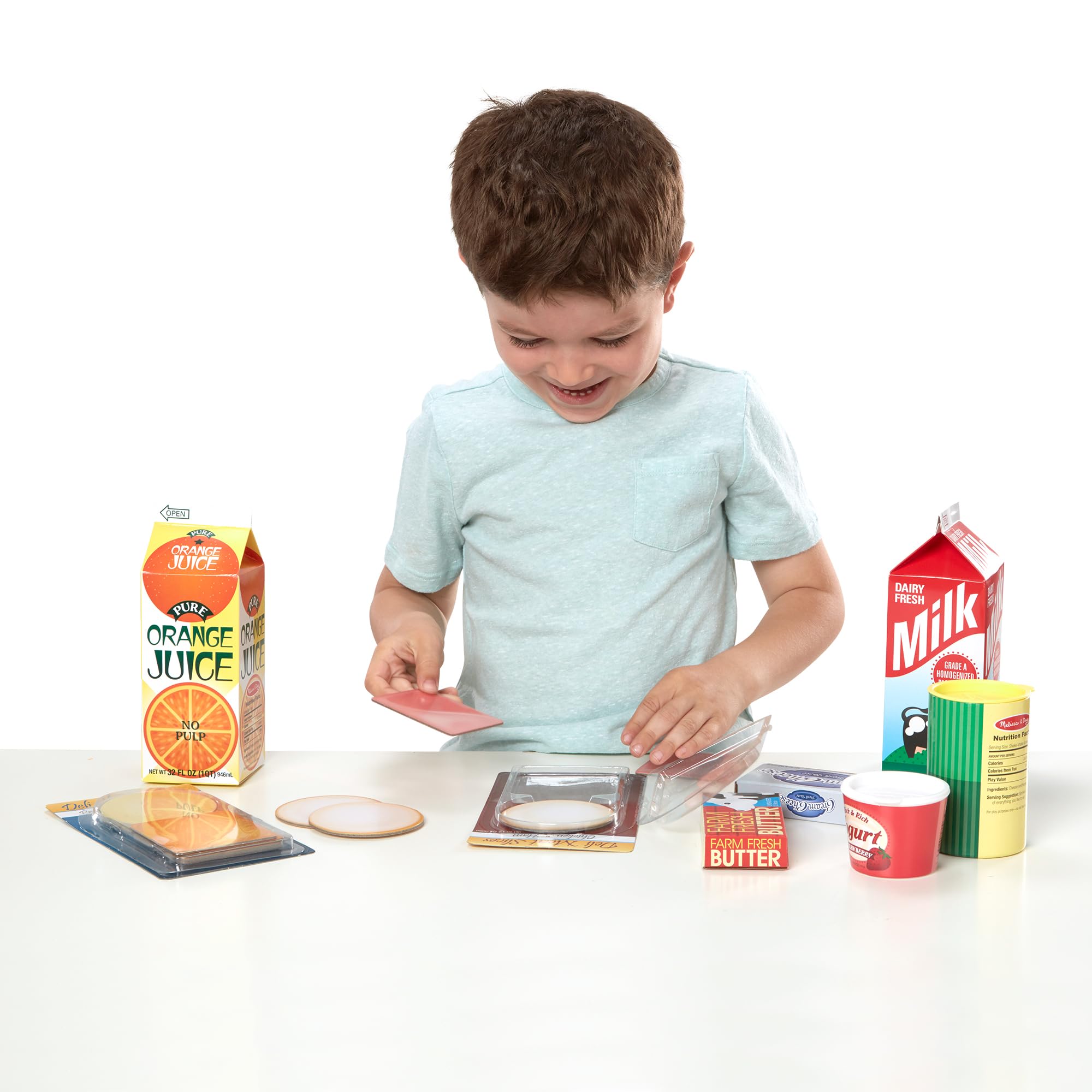 Melissa & Doug Fridge Groceries Play Food Cartons (8-Piece Set) - FSC Certified Wooden Toy for Kids - Pretend Play, Kitchen Role Play & Early Learning Activities