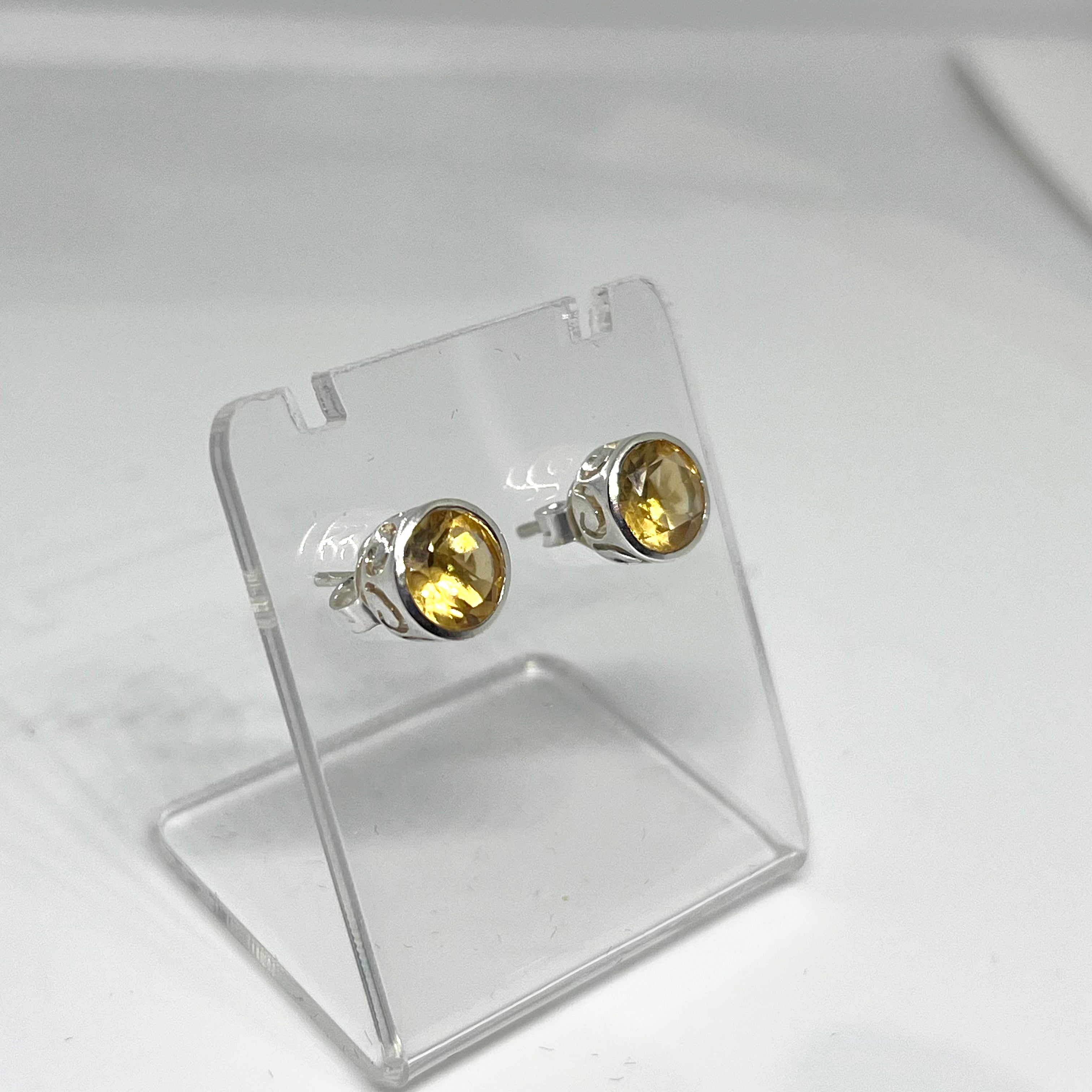 7mm Round Faceted Gemstone Stud Earrings - Decorative Bezel Set for Women, Hypoallergenic Jewelry - Perfect for Daily Wear, Parties & Special Occasions