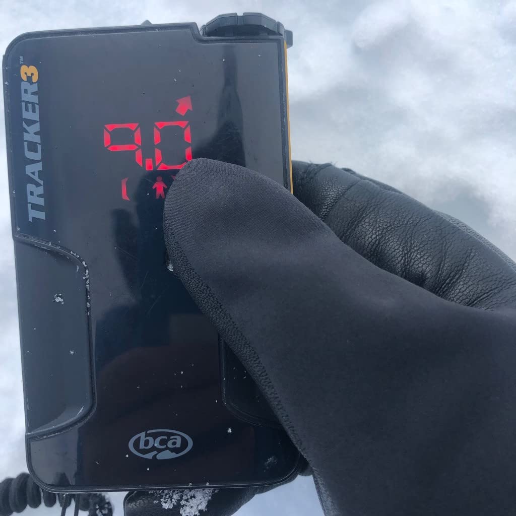 Backcountry Access BCA Tracker 3 Avalanche Beacon & 270cm Rescue Snow Probe Bundle - Professional Avalanche Transceiver Kit for Skiing, Snowboarding & Snowmobiling | Essential Safety Gear for Backcountry Adventures